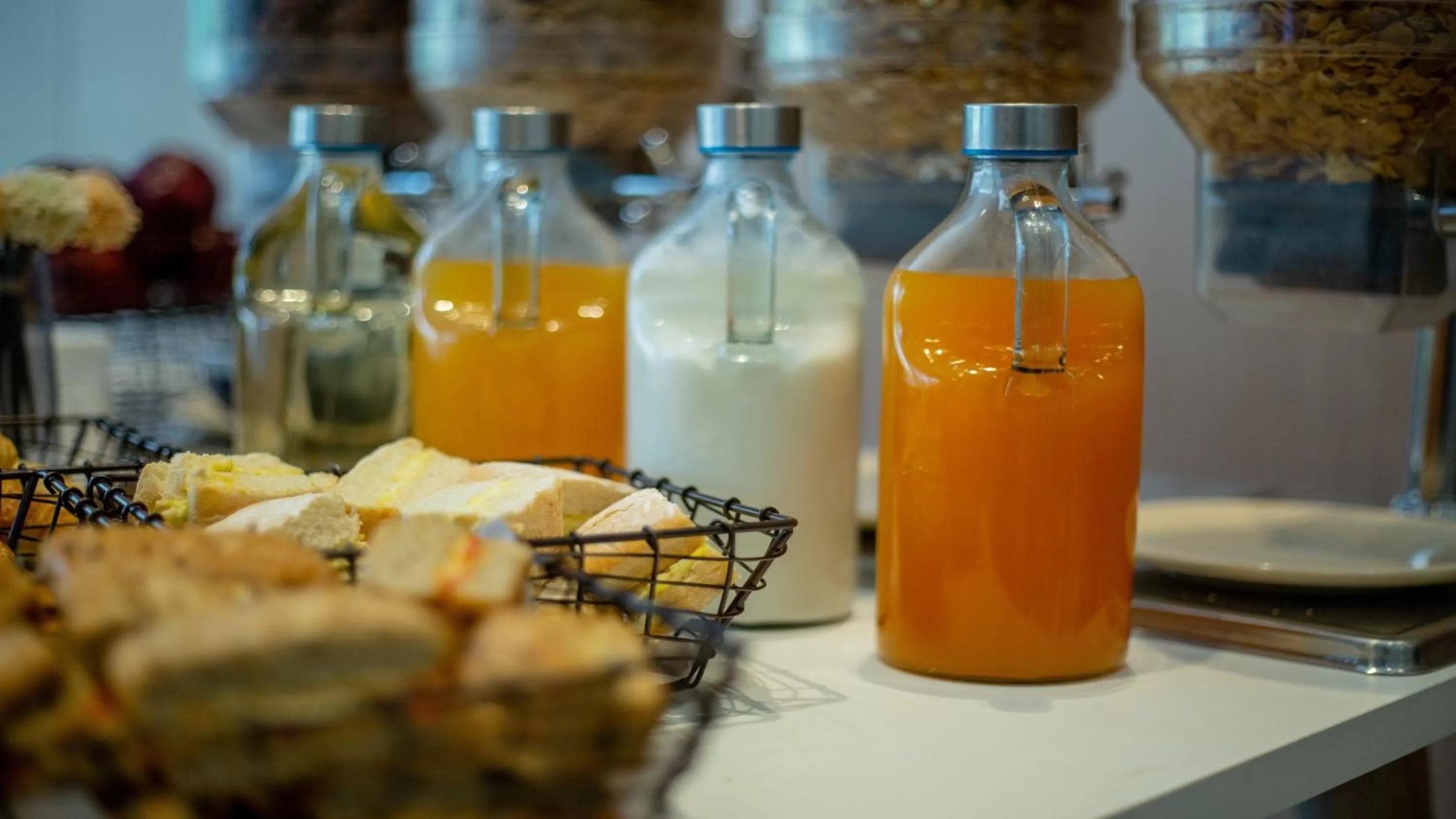 Breakfast in Holiday Inn Express Hyderabad HITEC City by IHG