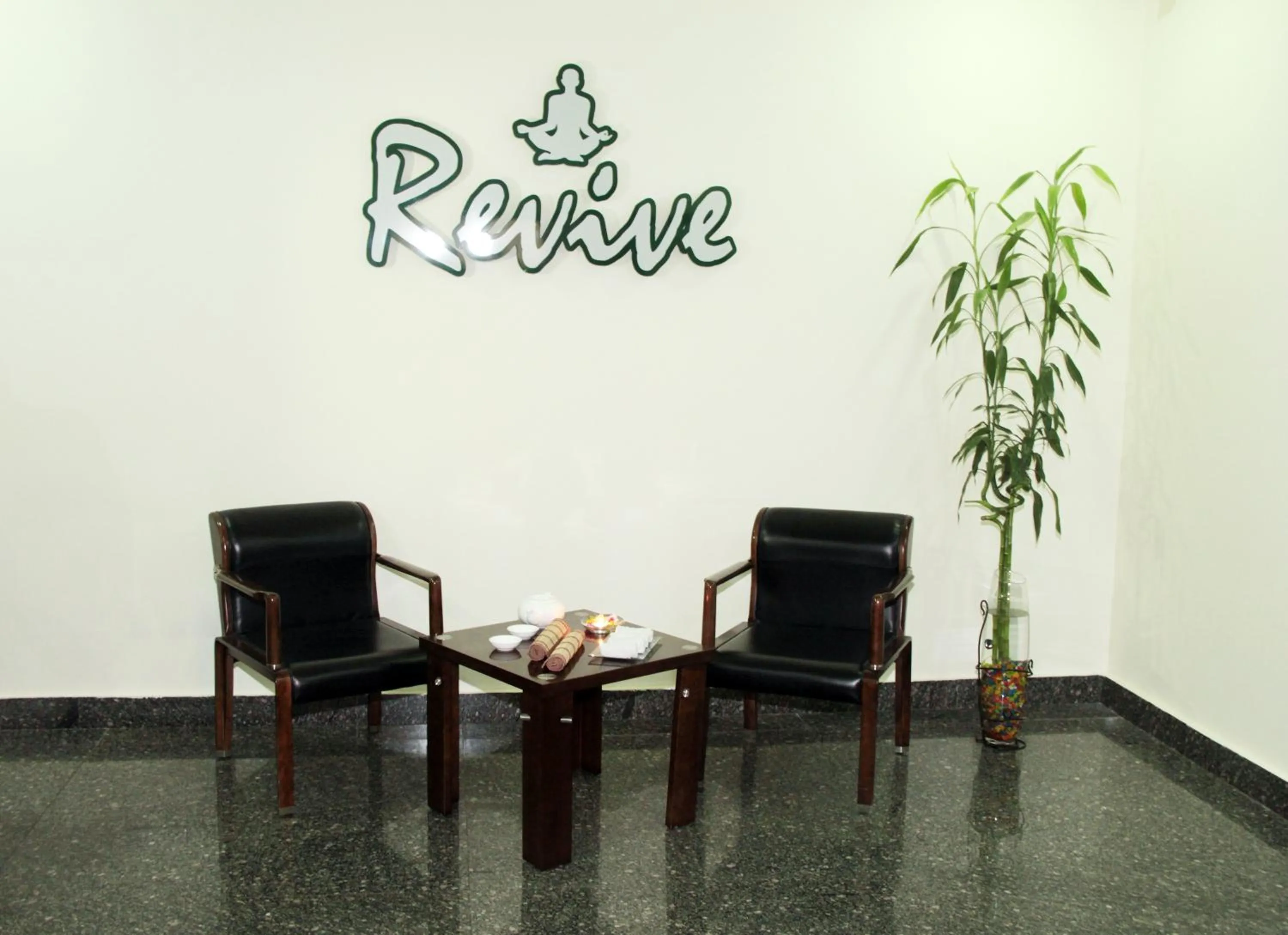 Fitness centre/facilities in Ramada by Wyndham Tashkent