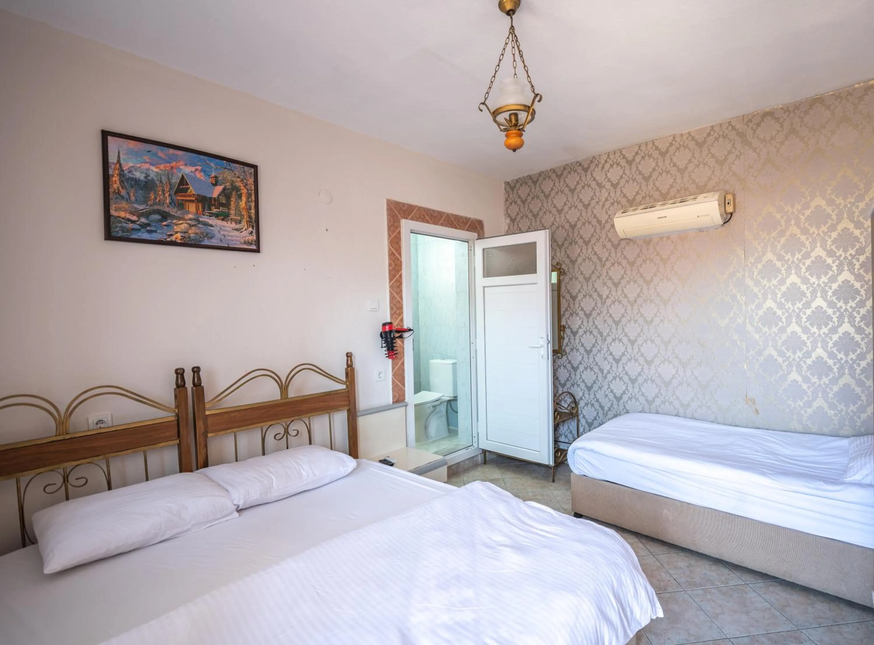 Bedroom, Bed in Anz Guest House Pansiyon