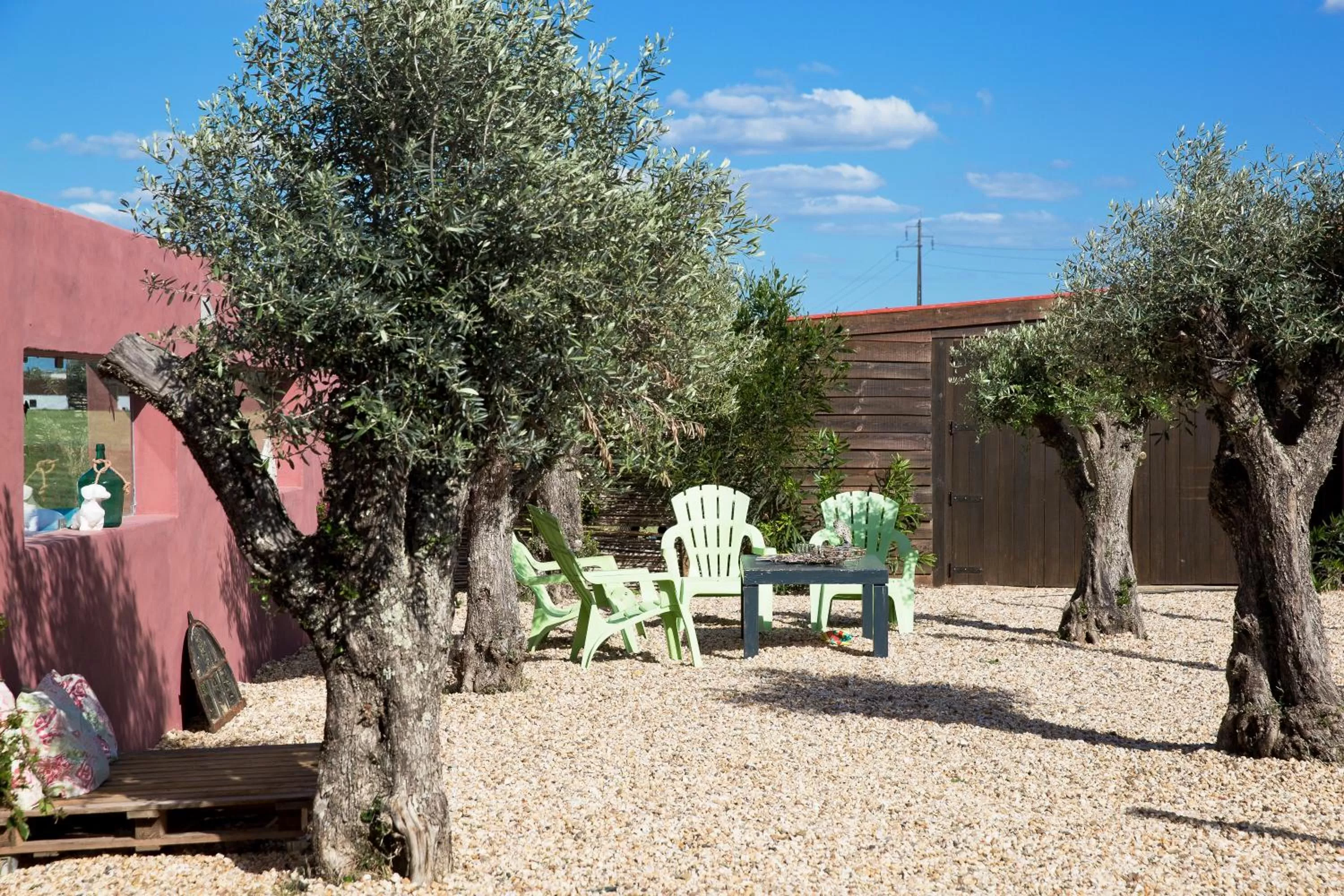 Garden view in Trendy and Luxe B&B and Garden Suite