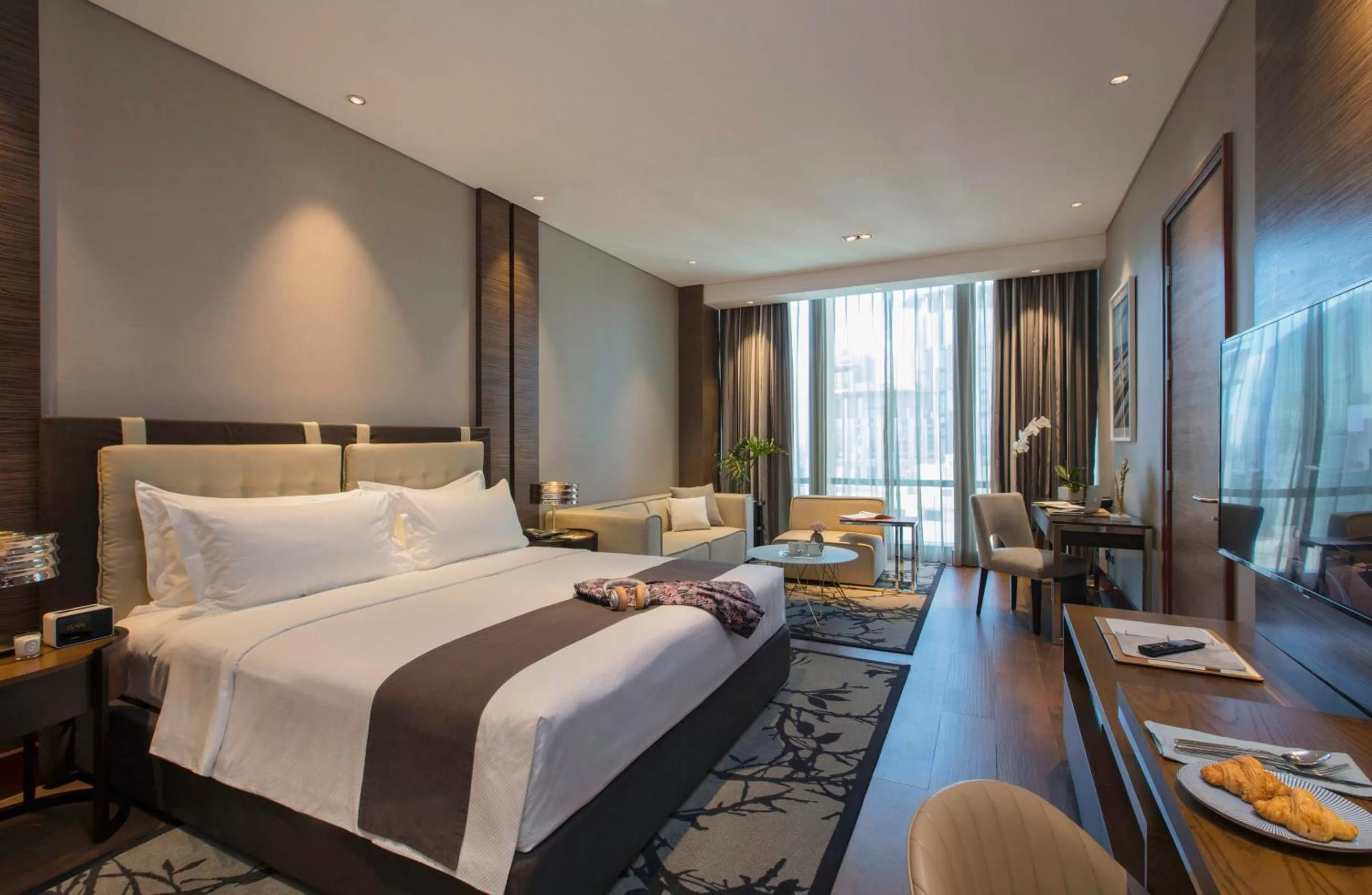 Bedroom, Bed in Makati Diamond Residences