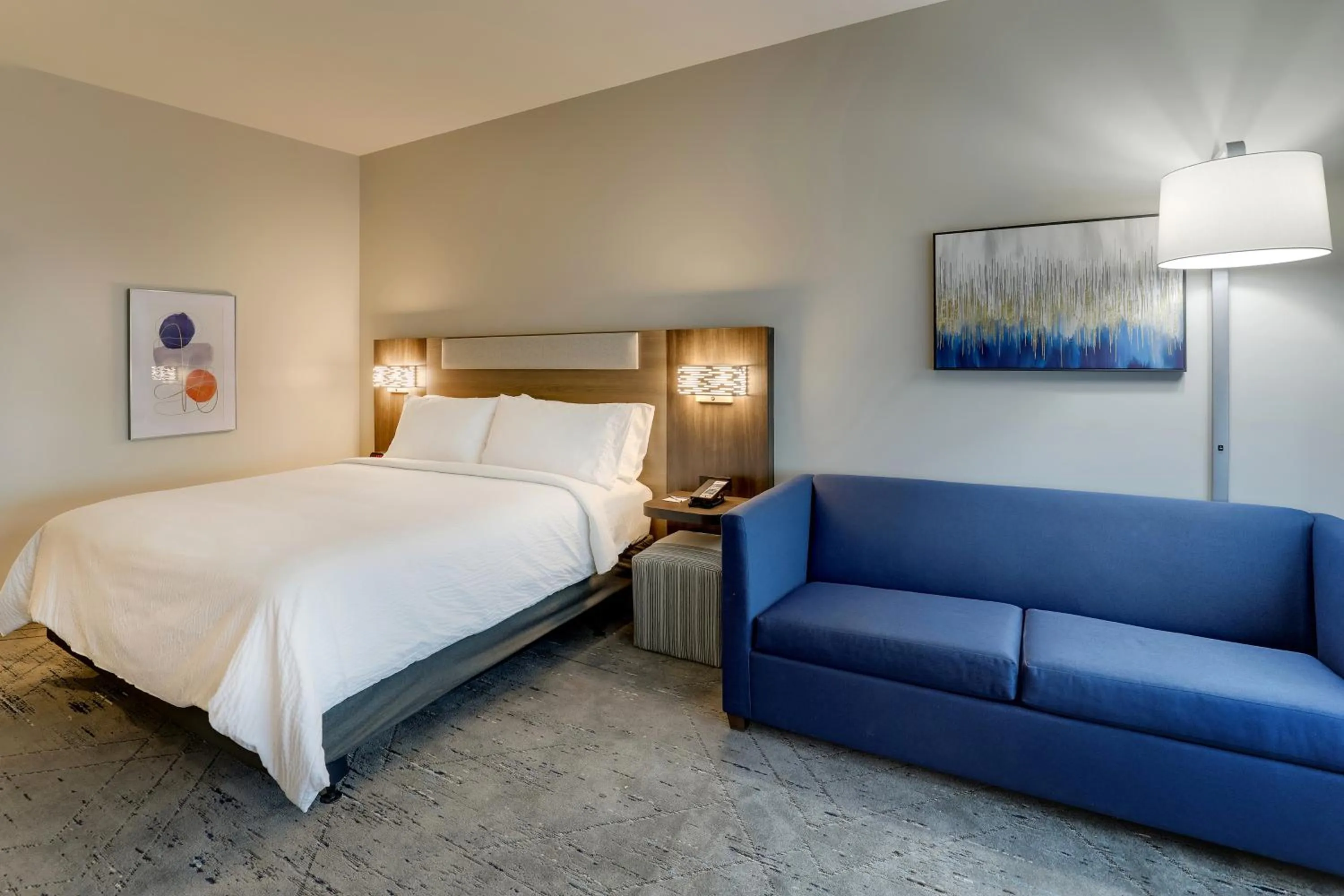 Bedroom, Bed in Holiday Inn Express Holly Springs - Raleigh Area by IHG