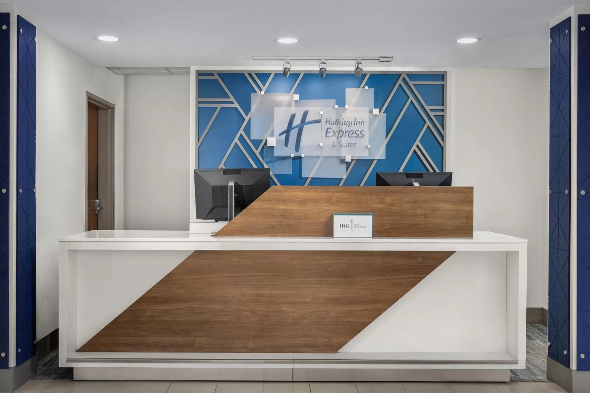 Property building in Holiday Inn Express & Suites Superior by IHG