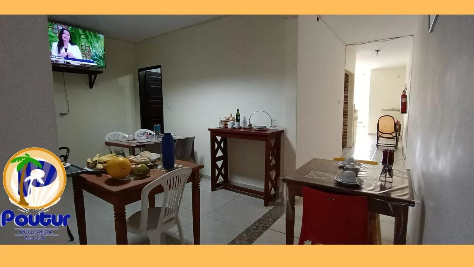 Meals, TV/Entertainment Center in Poutur Pousada