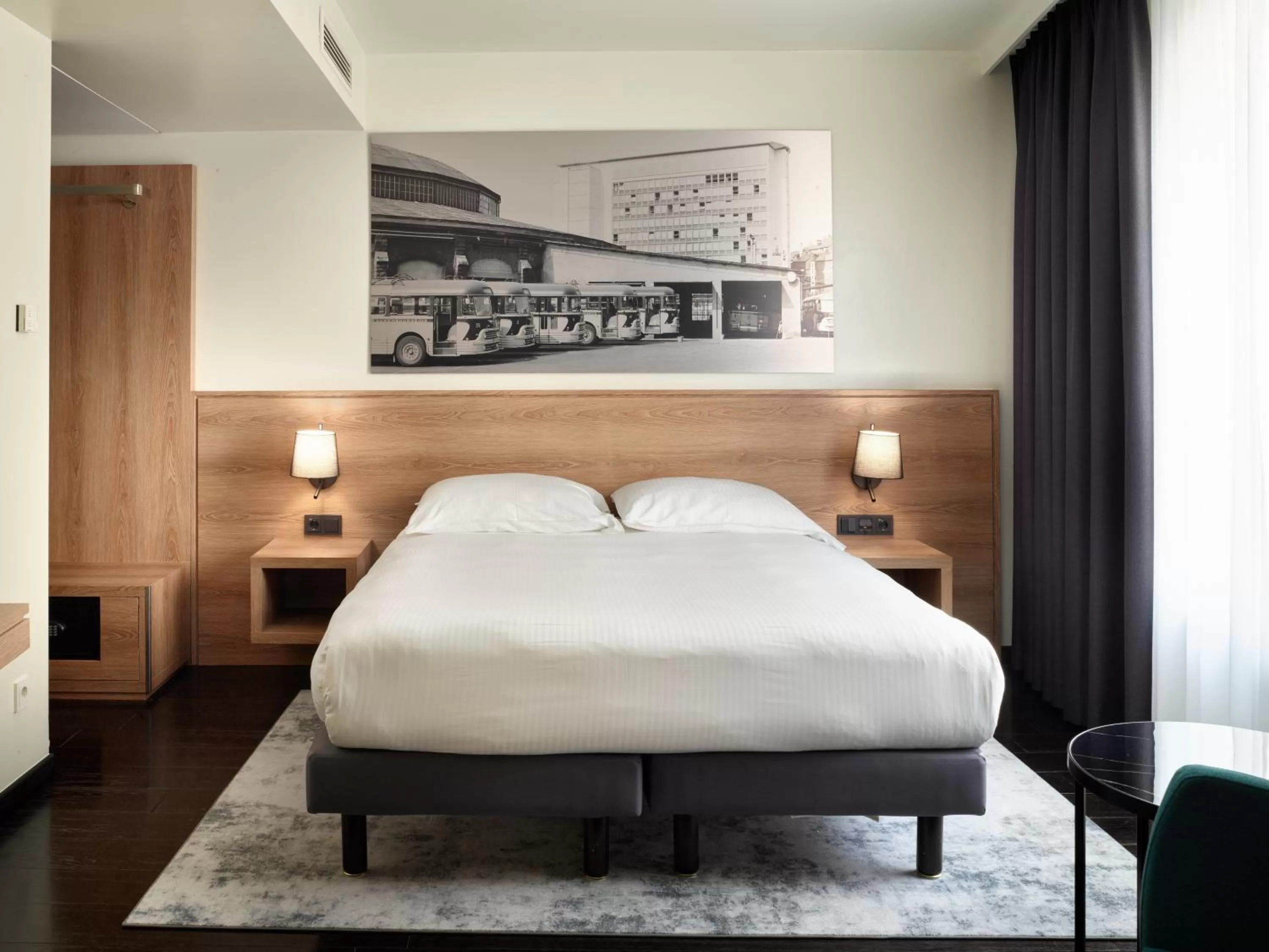 Photo of the whole room, Bed in Park Inn by Radisson Luxembourg City