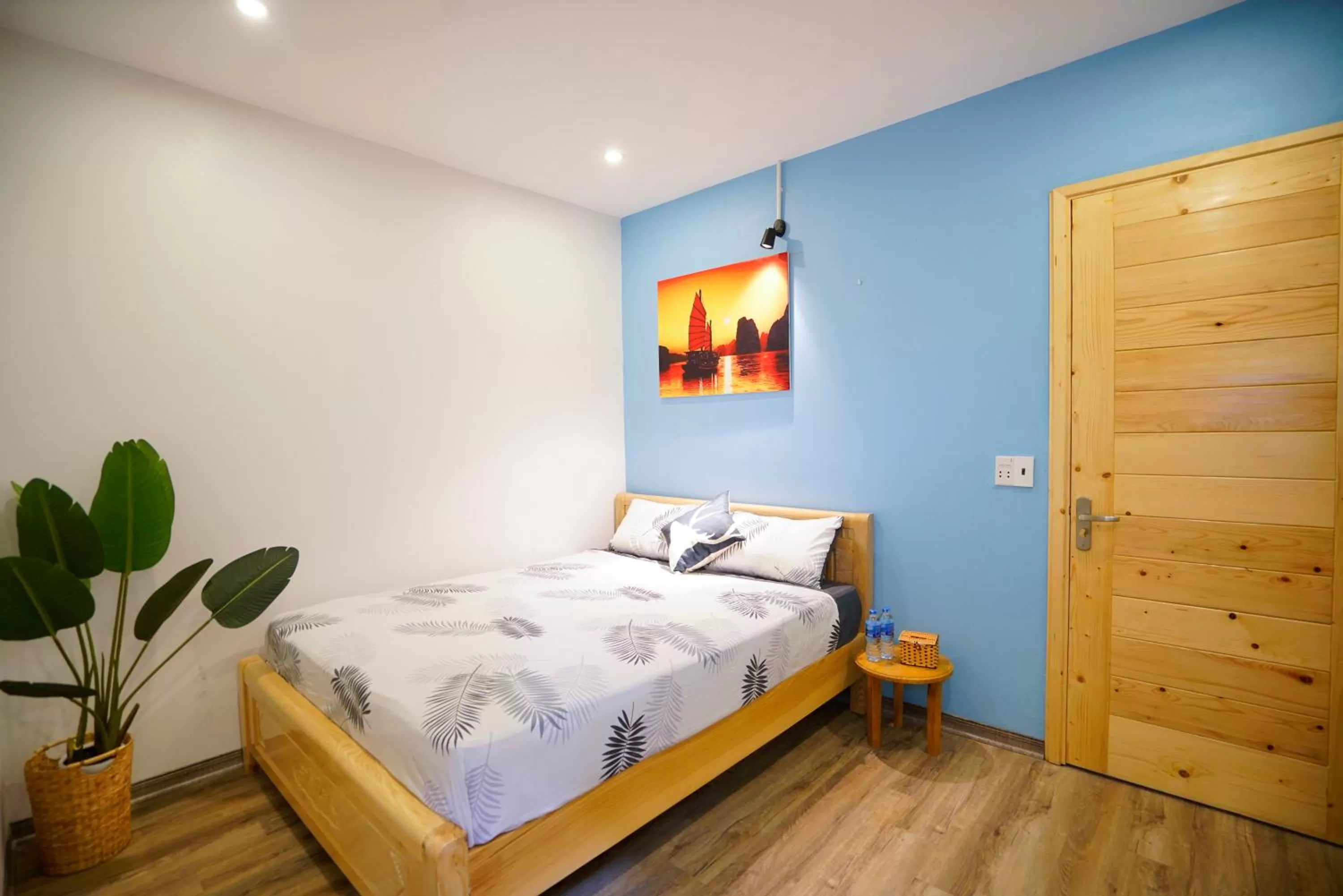 Bedroom, Bed in Almor Hostel With Pool in right center