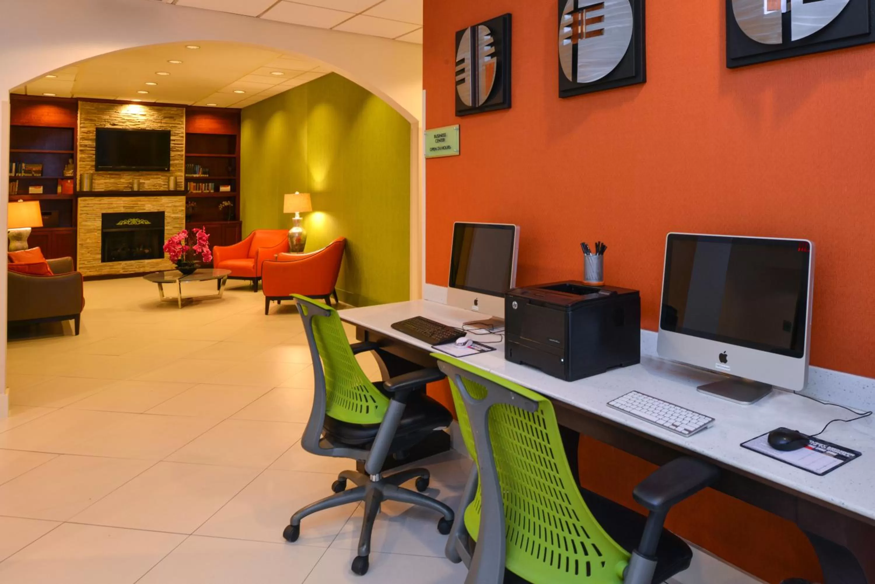 Business facilities in Country Inn & Suites by Radisson Nashville Airport TN