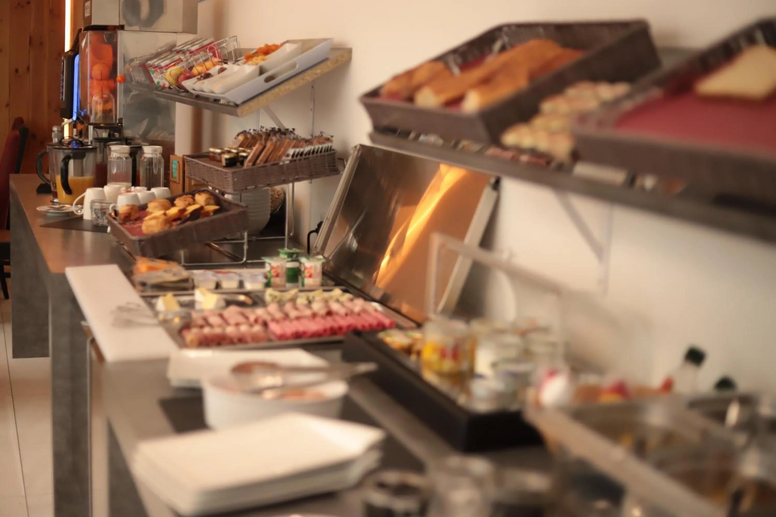 Buffet breakfast in Hôtel Brésil Opéra SPA