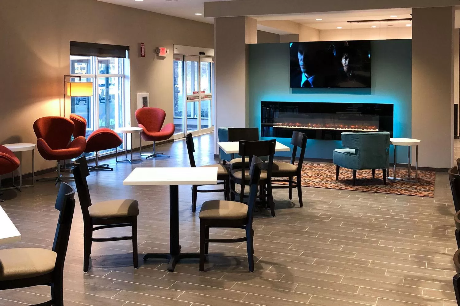 Seating area in Sleep Inn & Suites Monroe - Woodbury