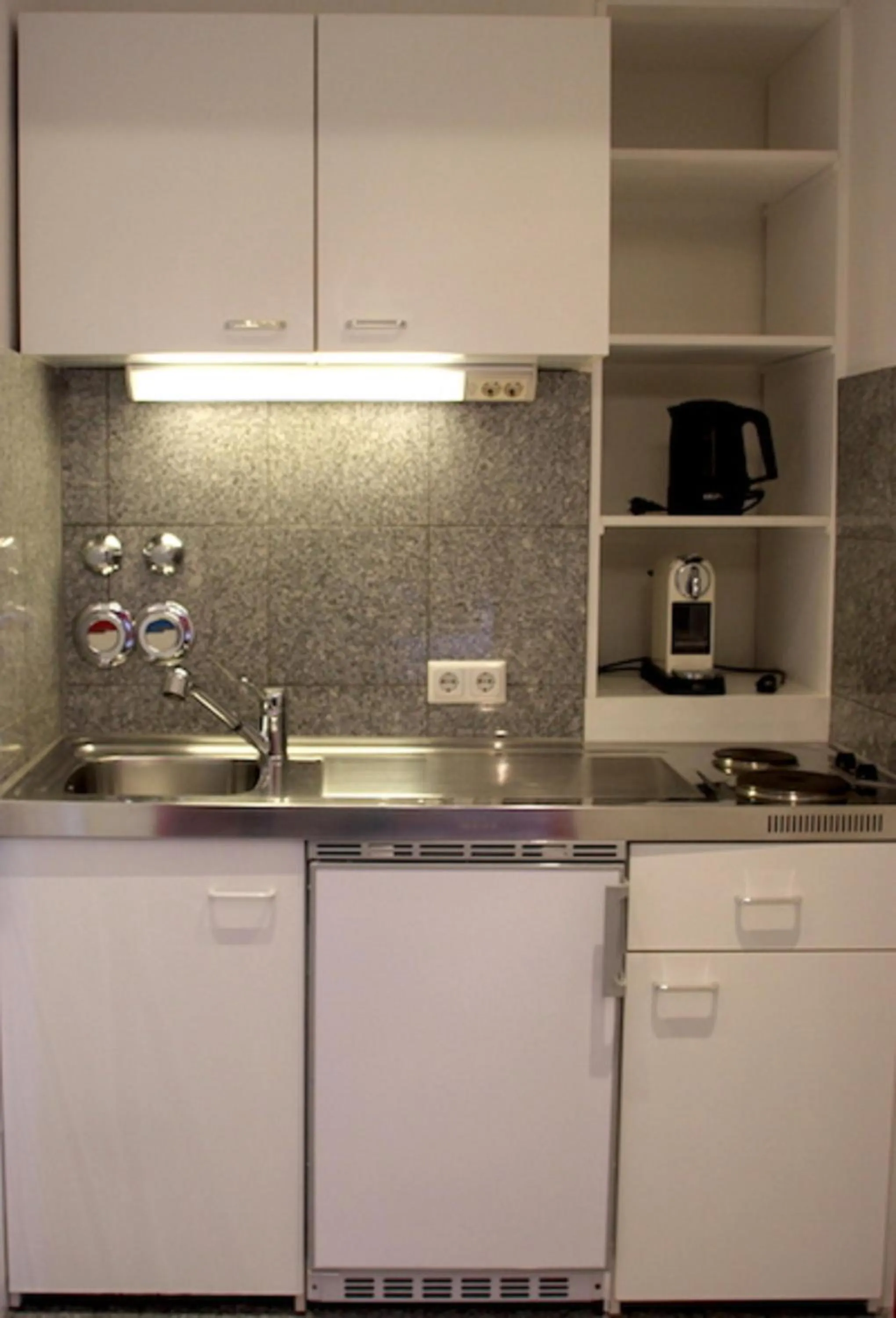 Kitchen or kitchenette in Hotel Domspitzen