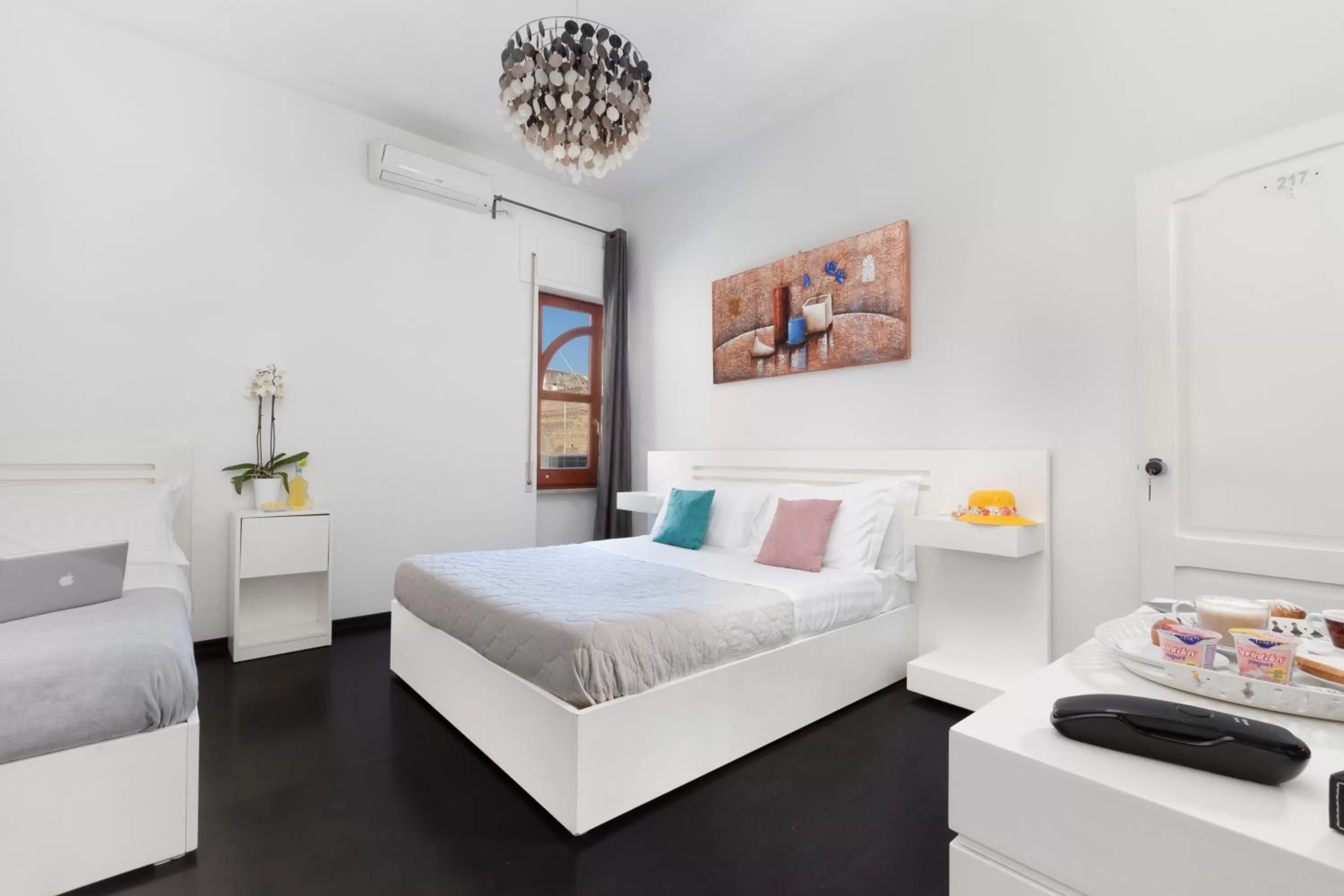 Photo of the whole room, Bed in Hotel Herculaneum