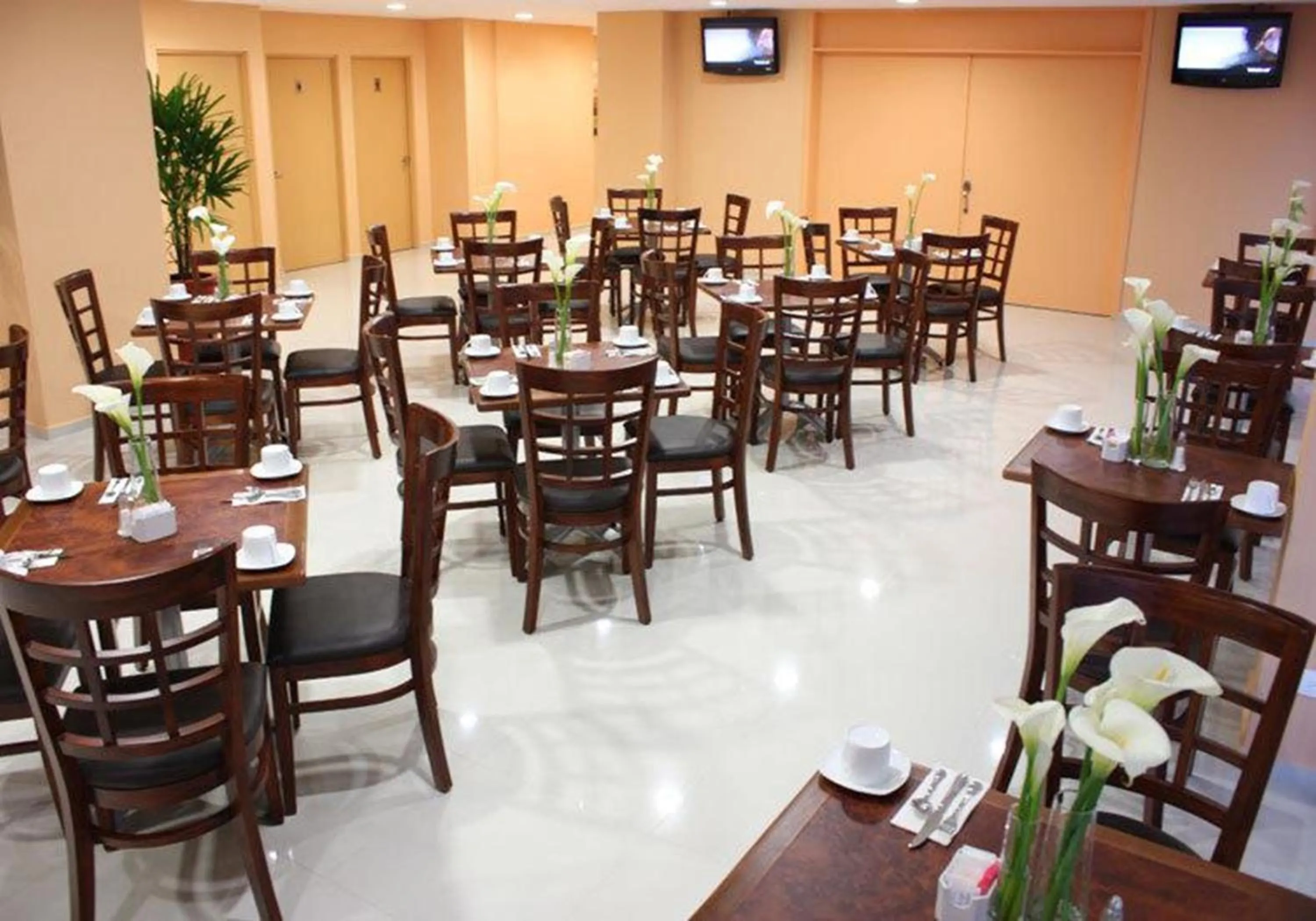 Restaurant/places to eat in Mision Express Merida Altabrisa