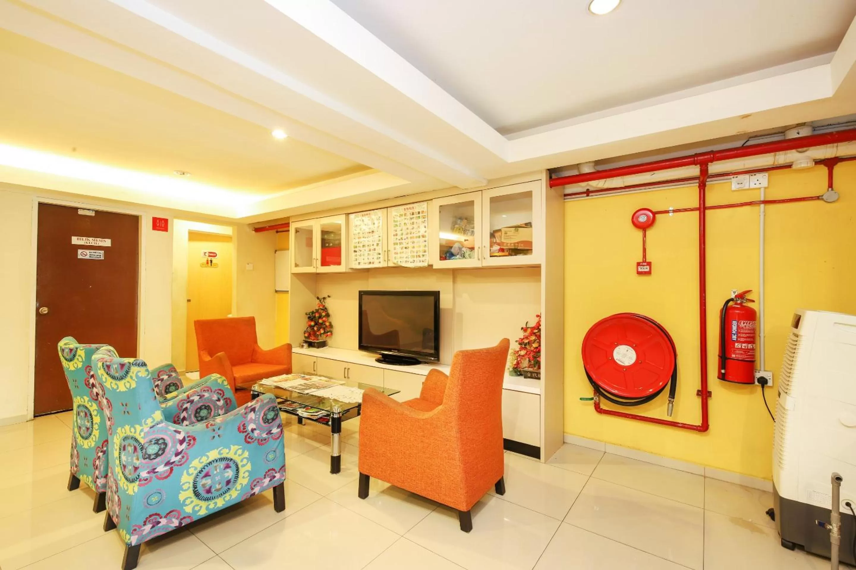 Lobby or reception, Seating Area in Crystal City Hotel
