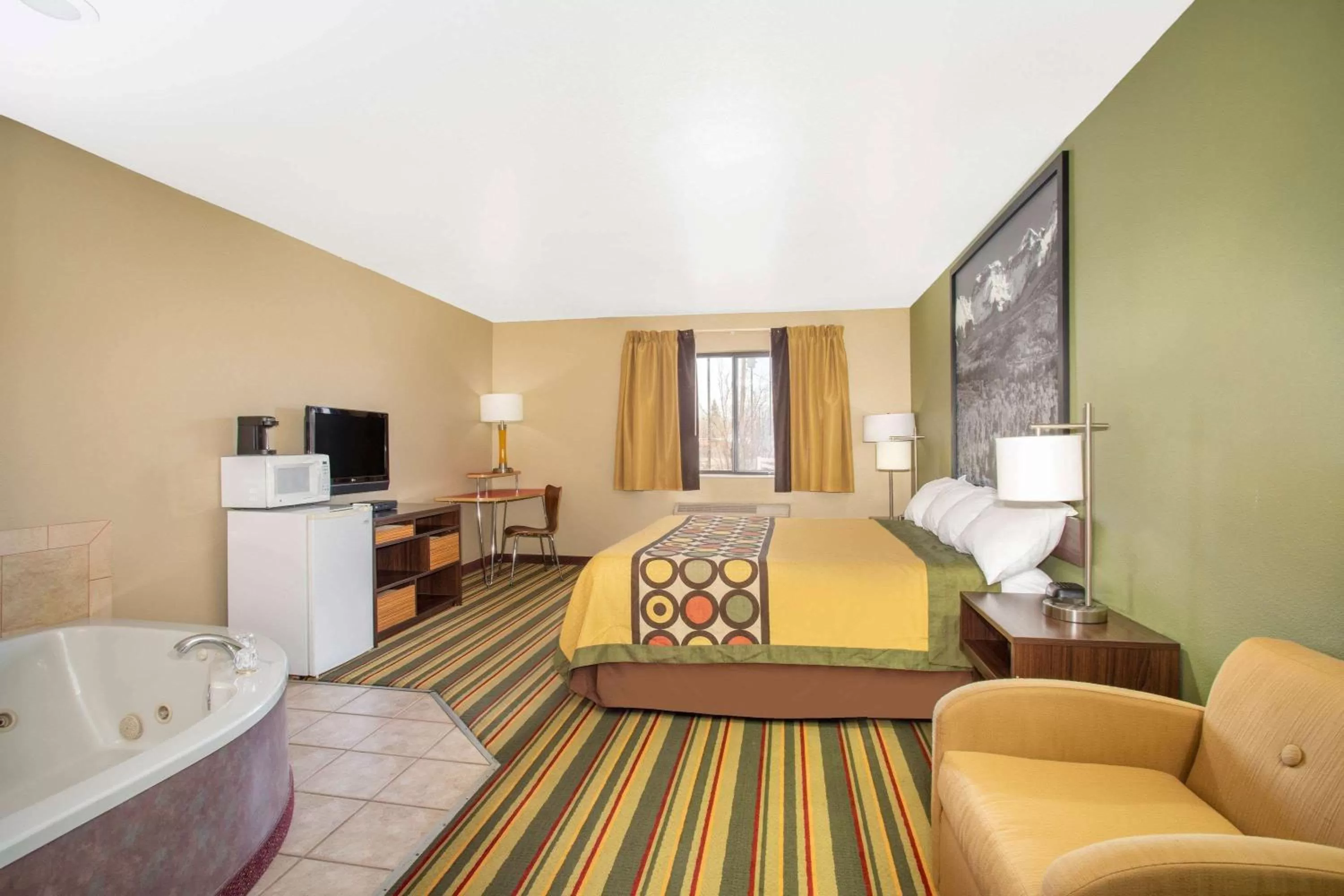 Photo of the whole room, Bed in Super 8 by Wyndham Kremmling