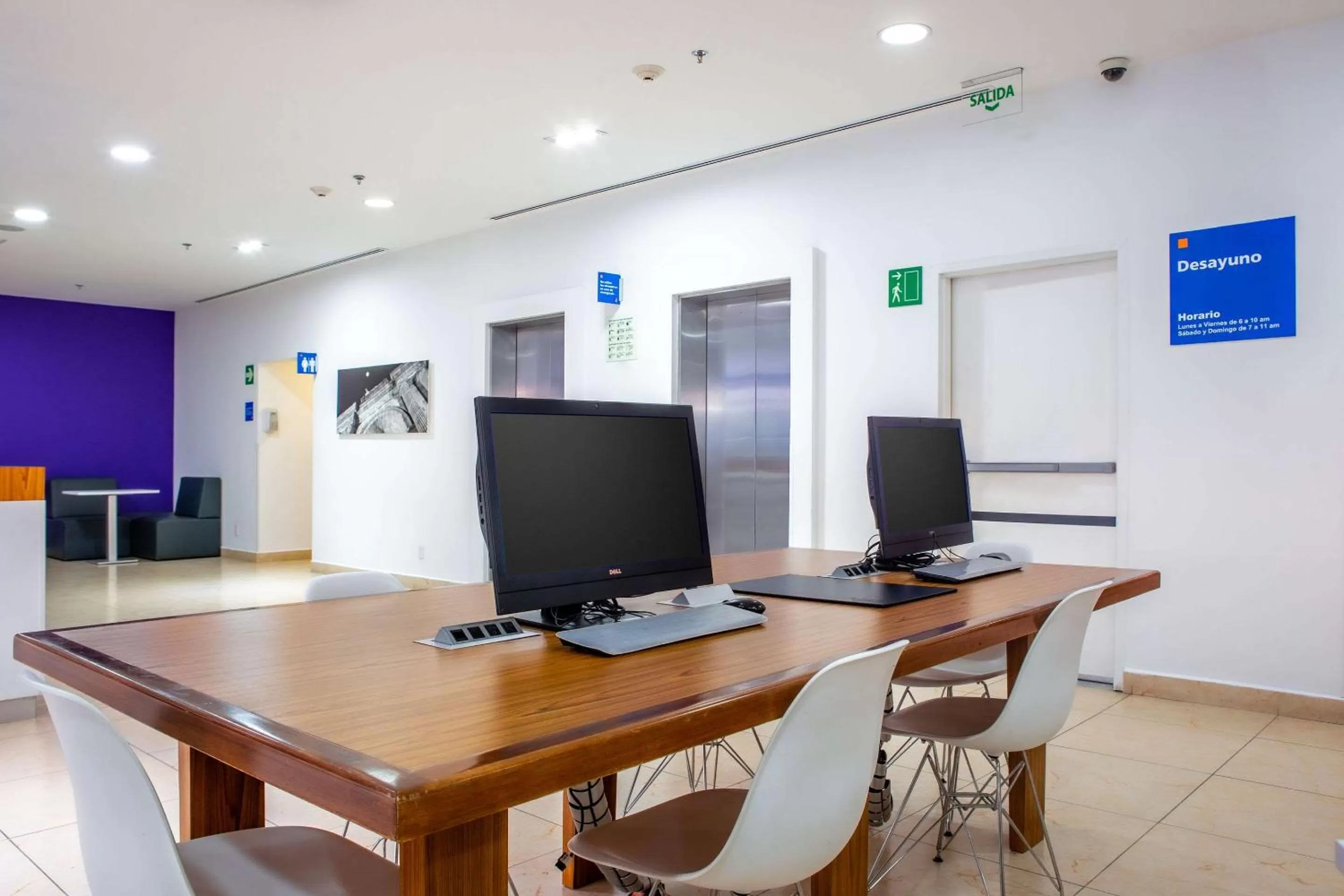 Business facilities in Sleep Inn Leon Antares