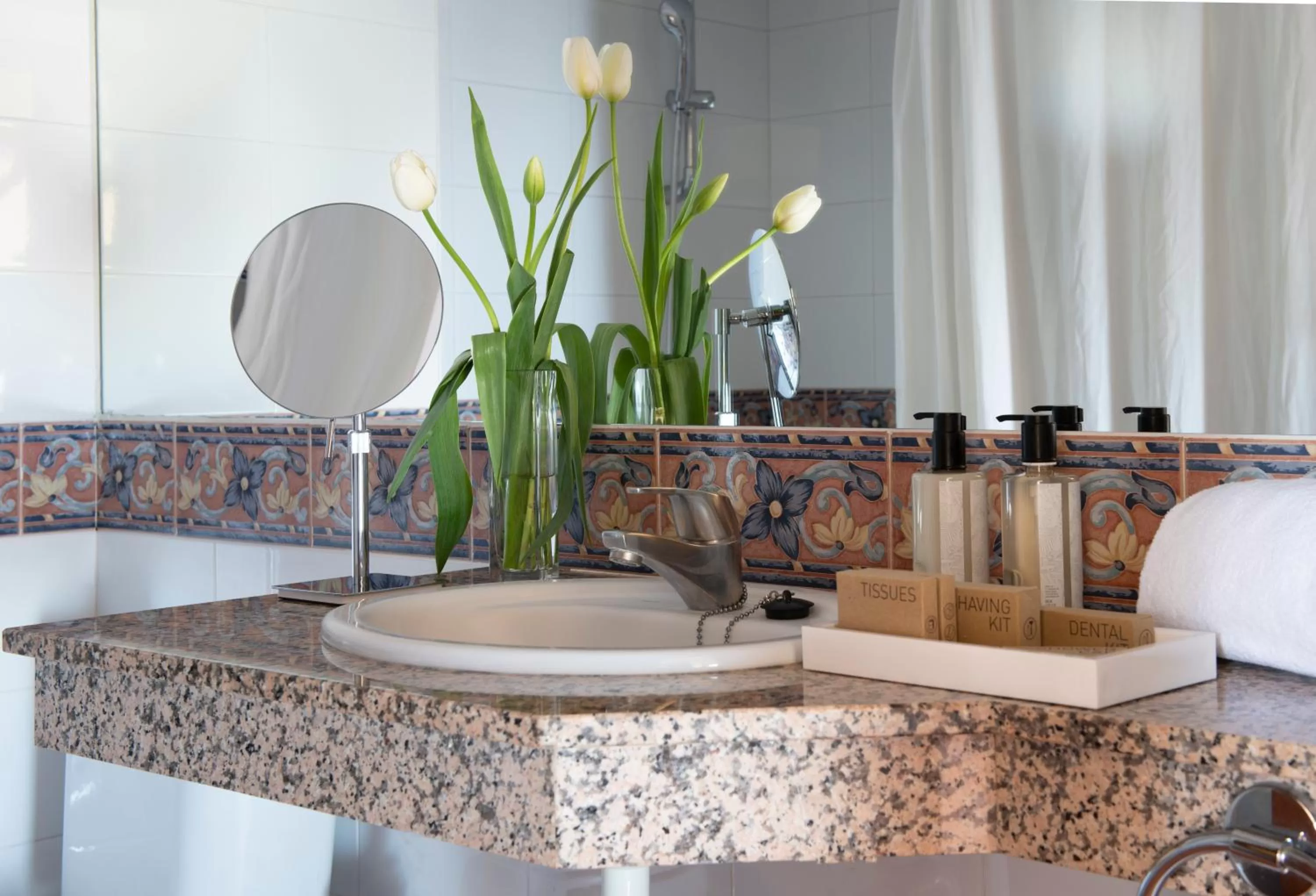 Bathroom in Hotel Roses Platja