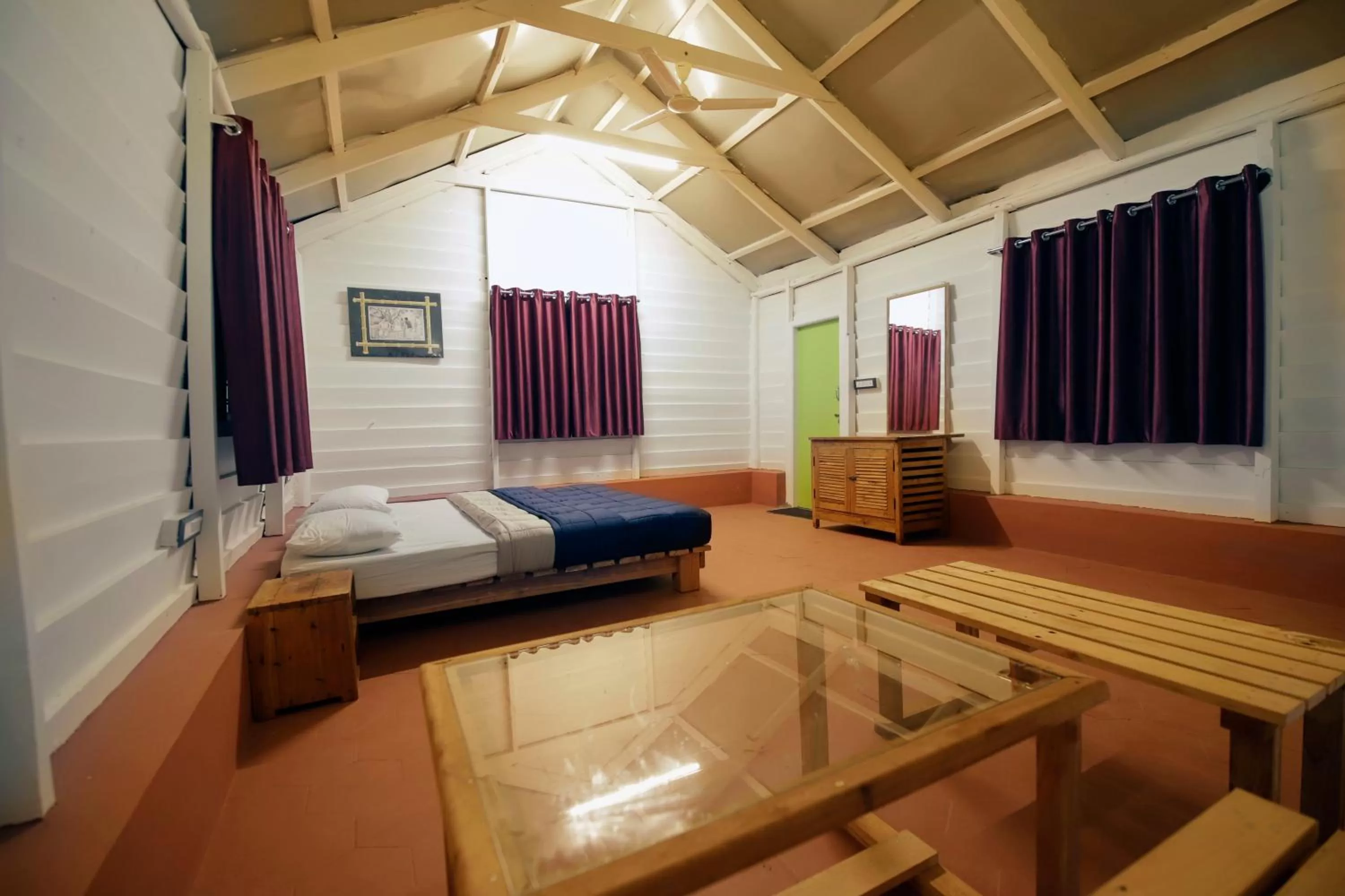 Photo of the whole room, Bed in Commune18 Resort Chikmagalur