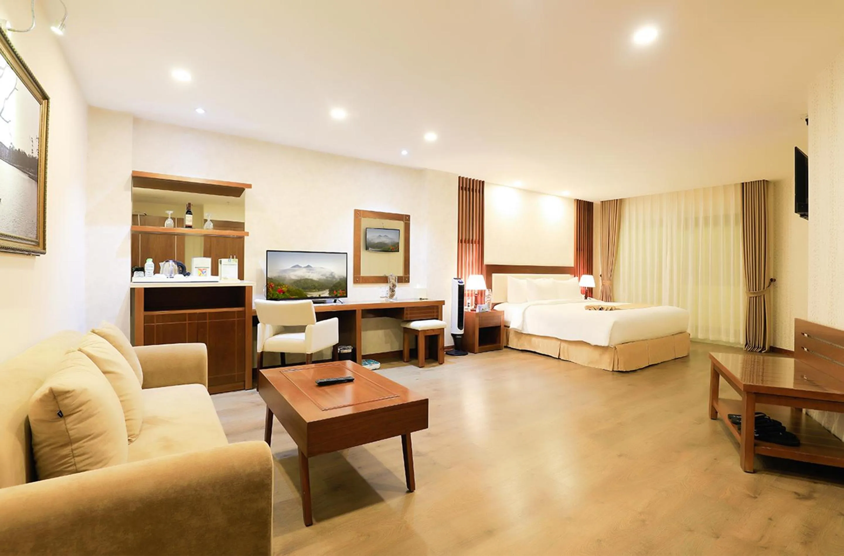 Photo of the whole room, Bed in Ladalat Hotel