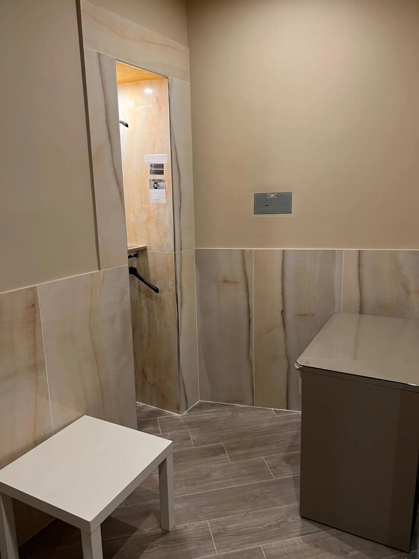 wardrobe in Hotel Iris