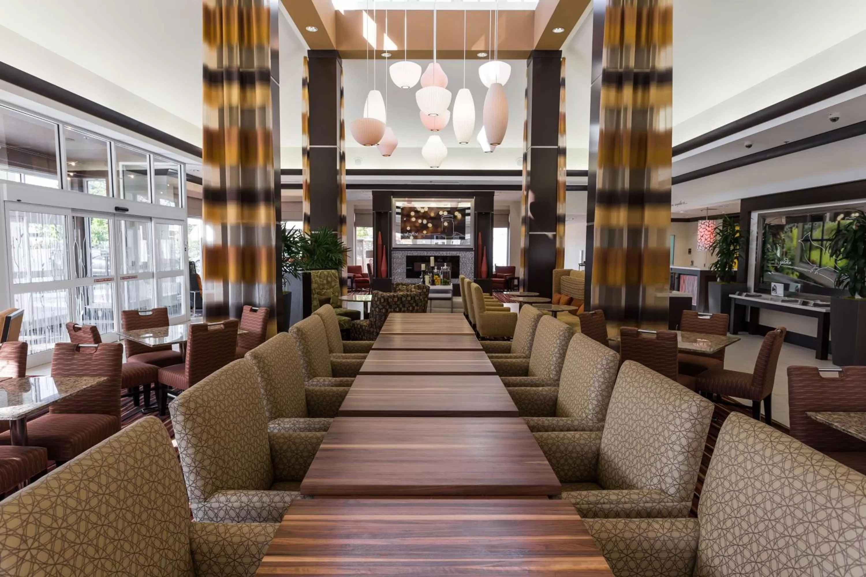 Restaurant/places to eat in Hilton Garden Inn San Mateo