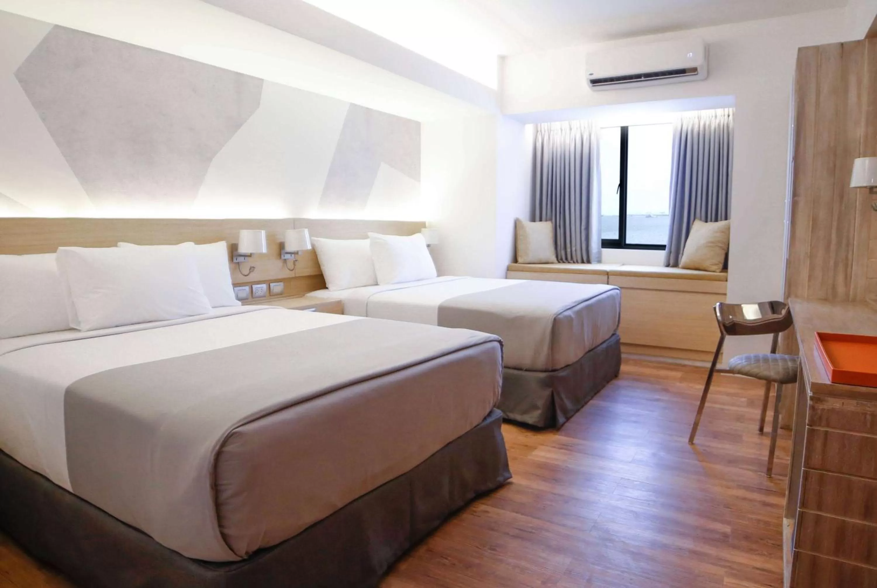 Photo of the whole room, Bed in TRYP by Wyndham Mall of Asia Manila