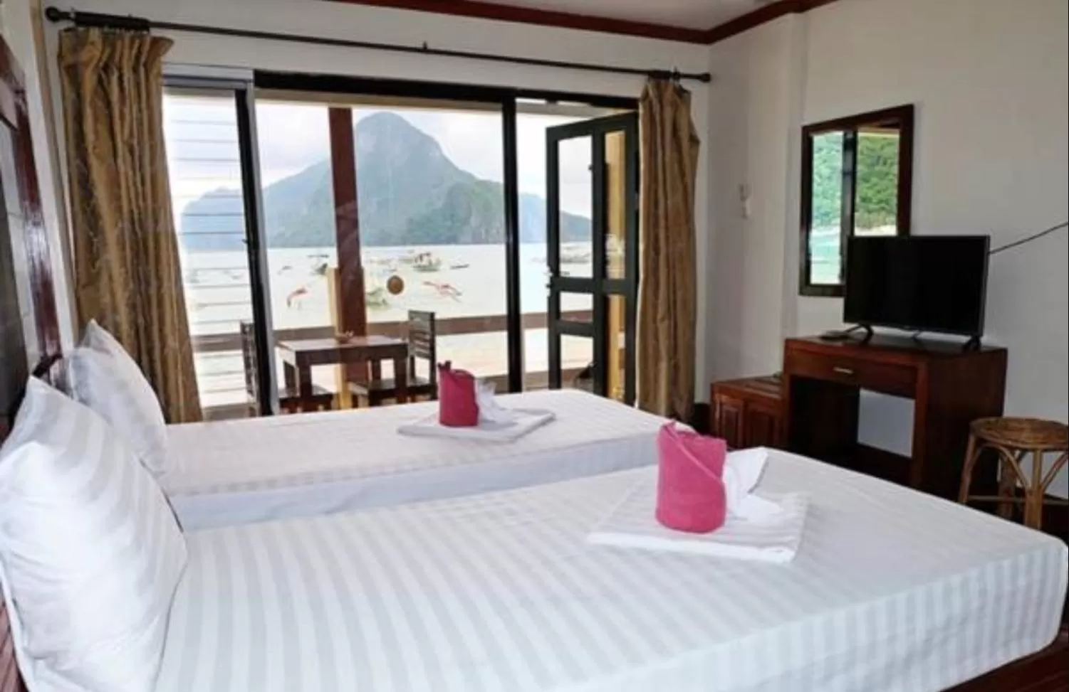 Bed in El Nido Beach Hotel