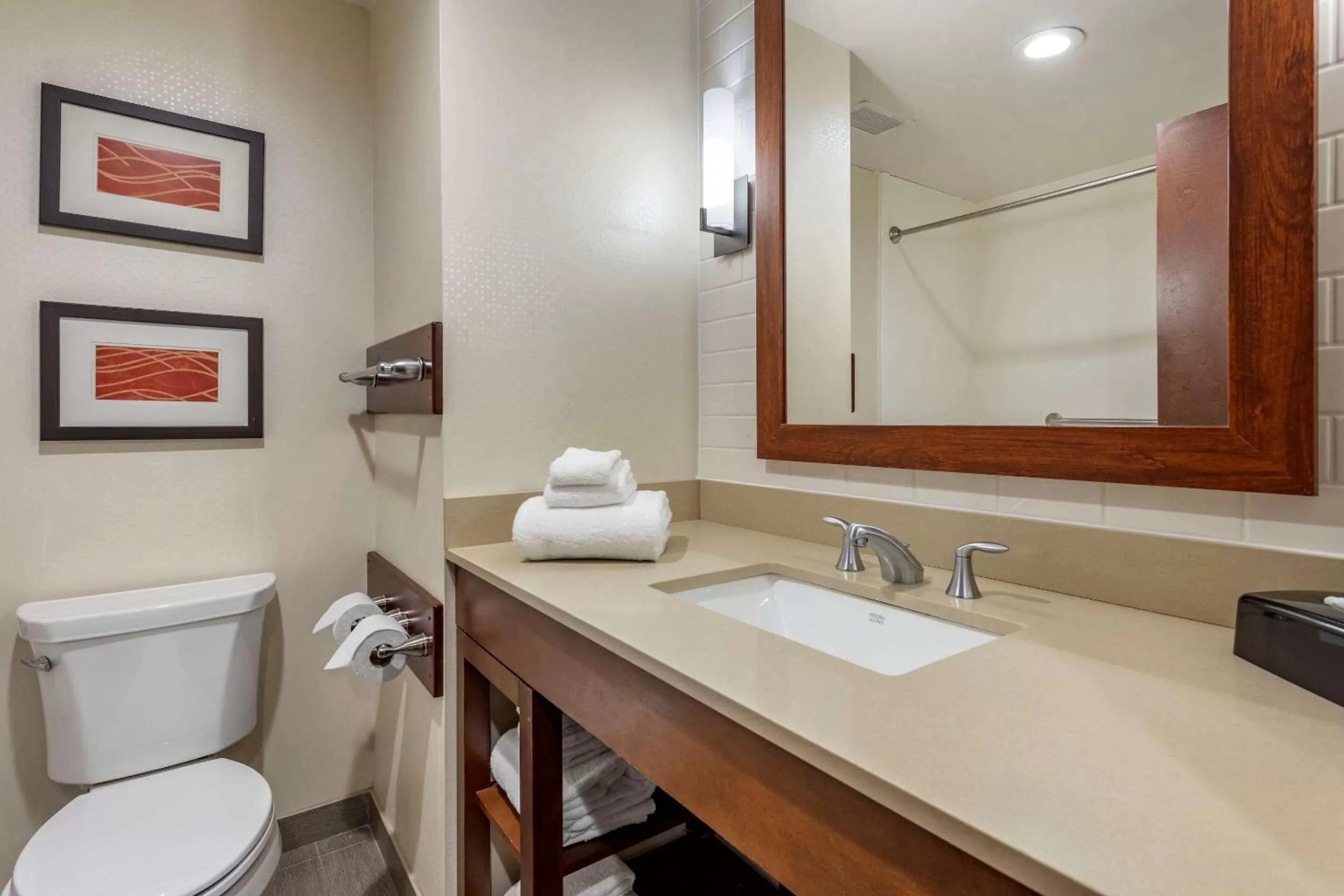 Bathroom in Comfort Inn & Suites Pittsburgh South
