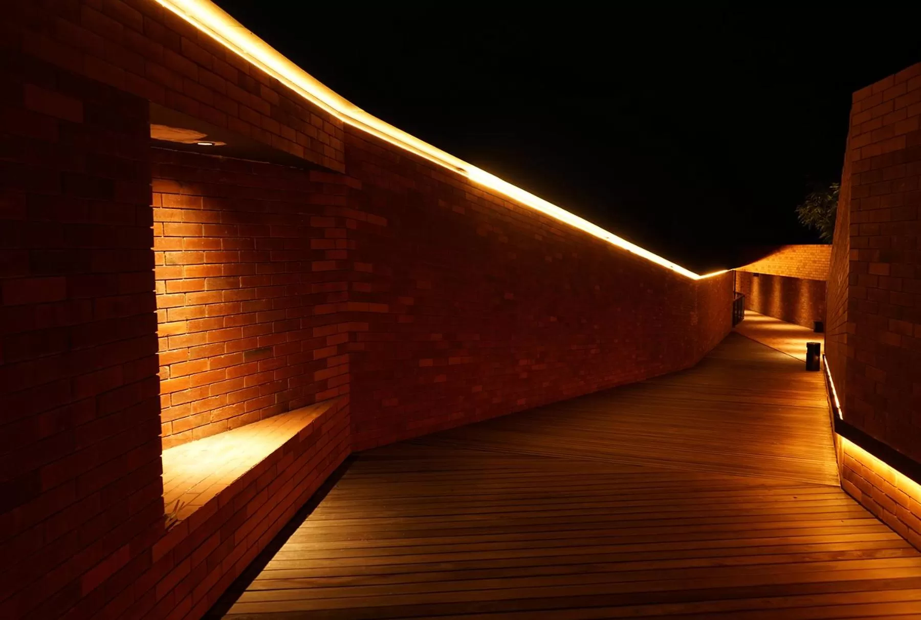 Area and facilities in Titik Dua