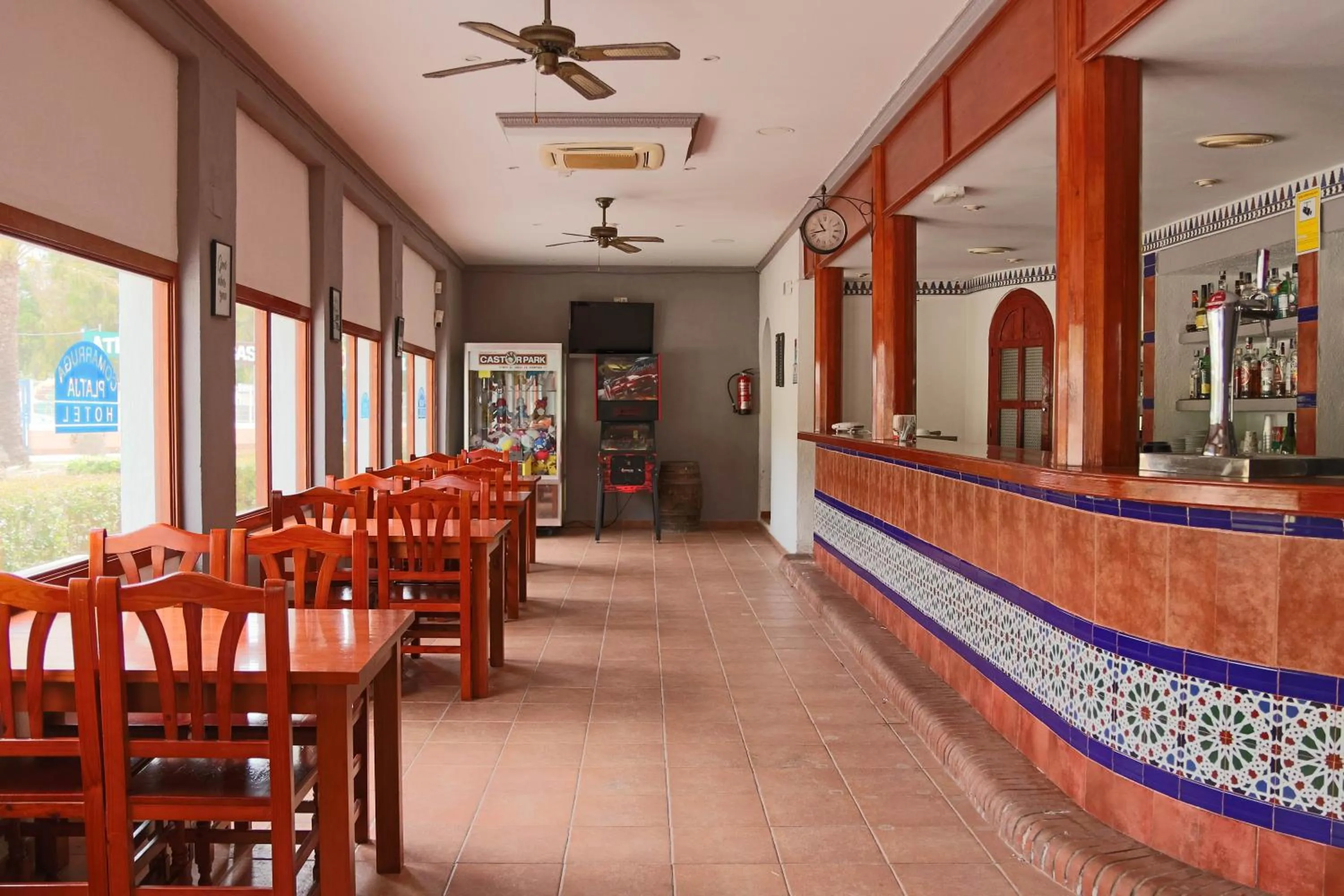 Lounge or bar in Hotel Comarruga Platja