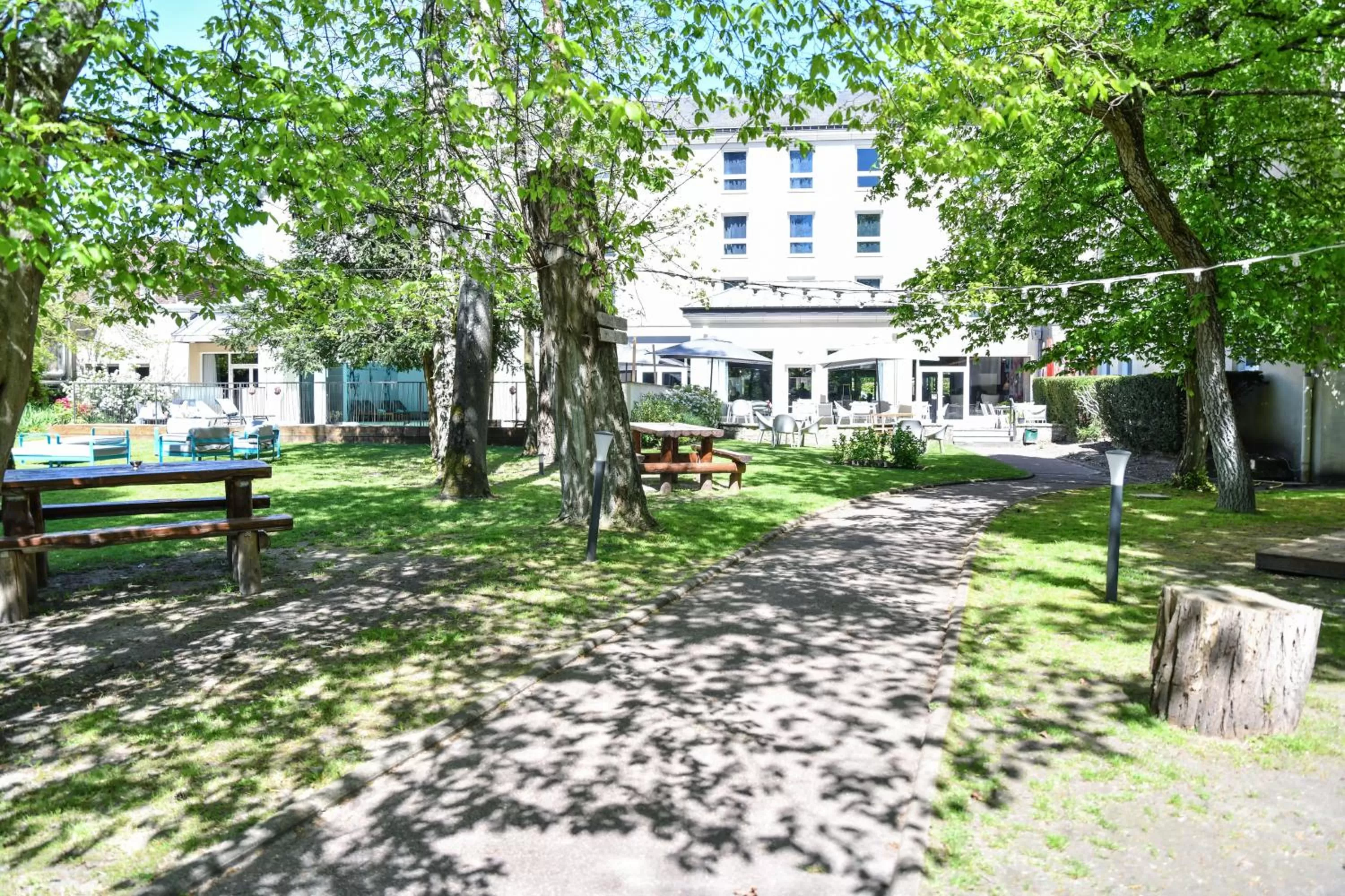 Property Building in Mercure Château de Fontainebleau