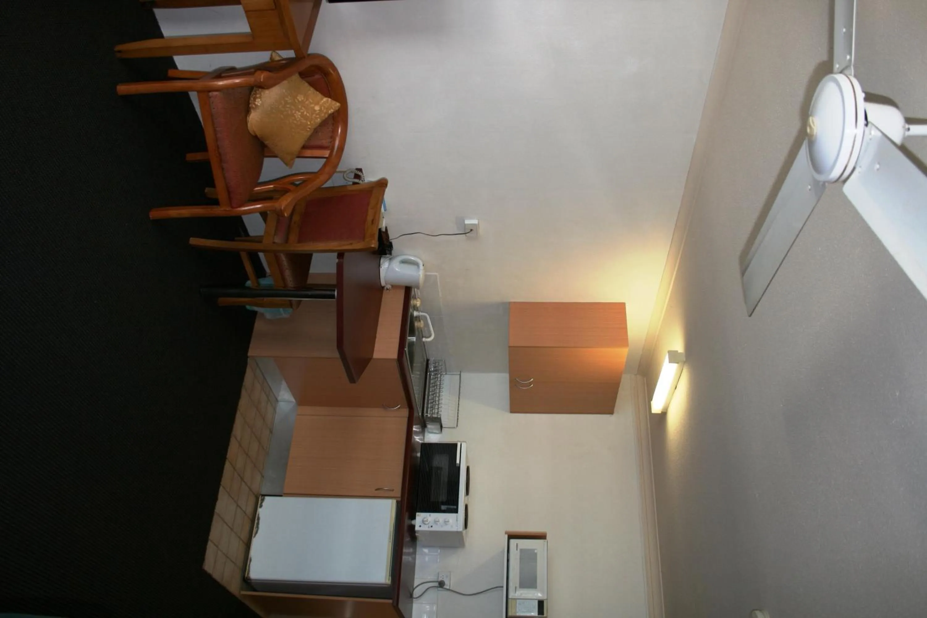 Kitchen or kitchenette in Luma Luma Holiday Apartments