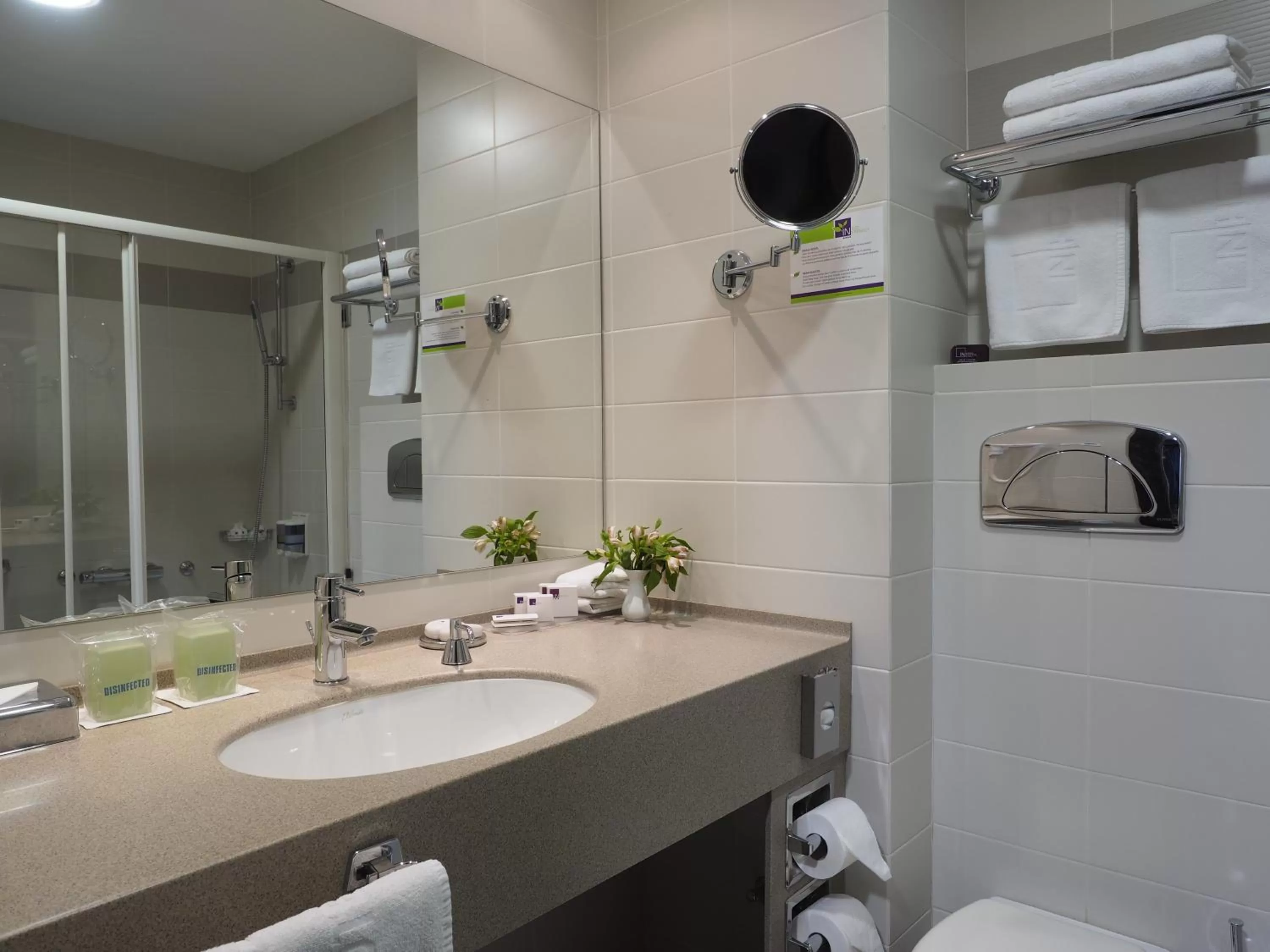 Toilet in IN Hotel Beograd