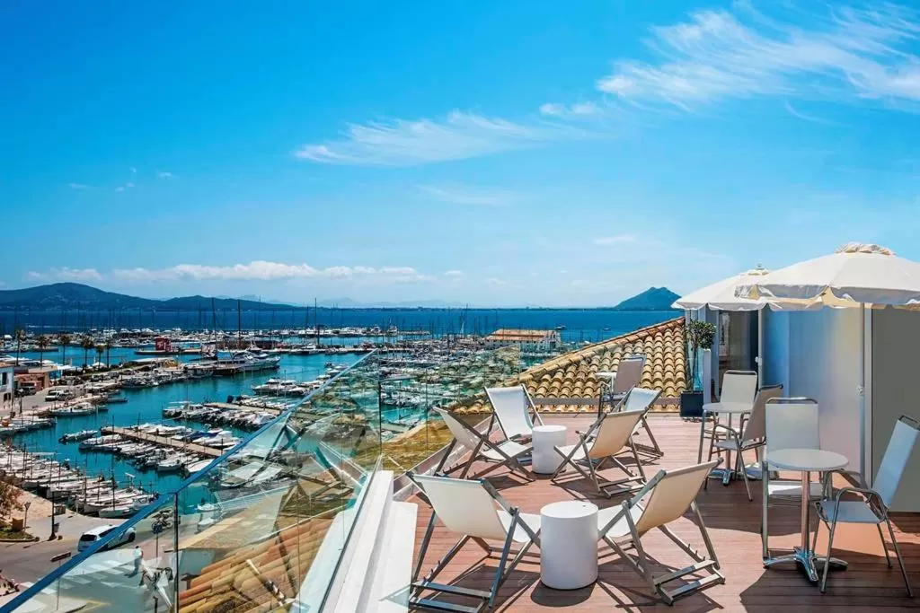 Restaurant/places to eat in Hotel Eolo