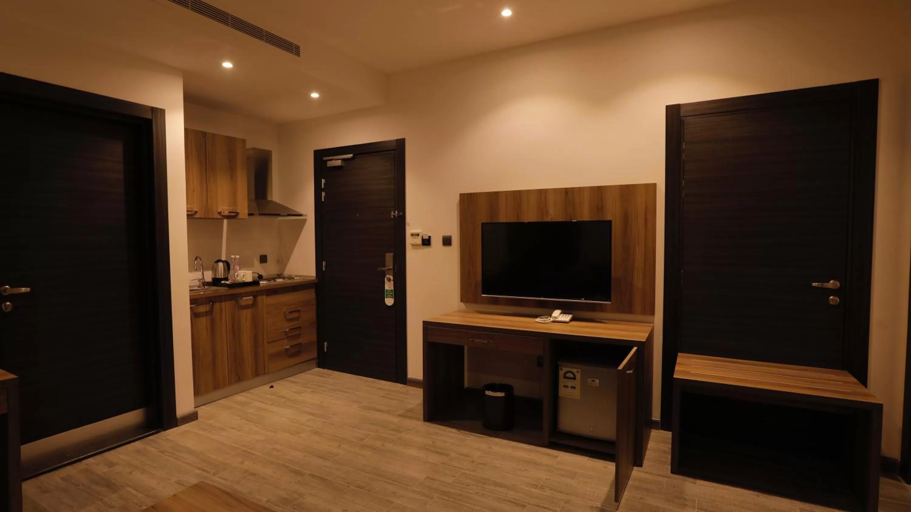 Communal lounge/ TV room, TV/Entertainment Center in Stay Inn Suites