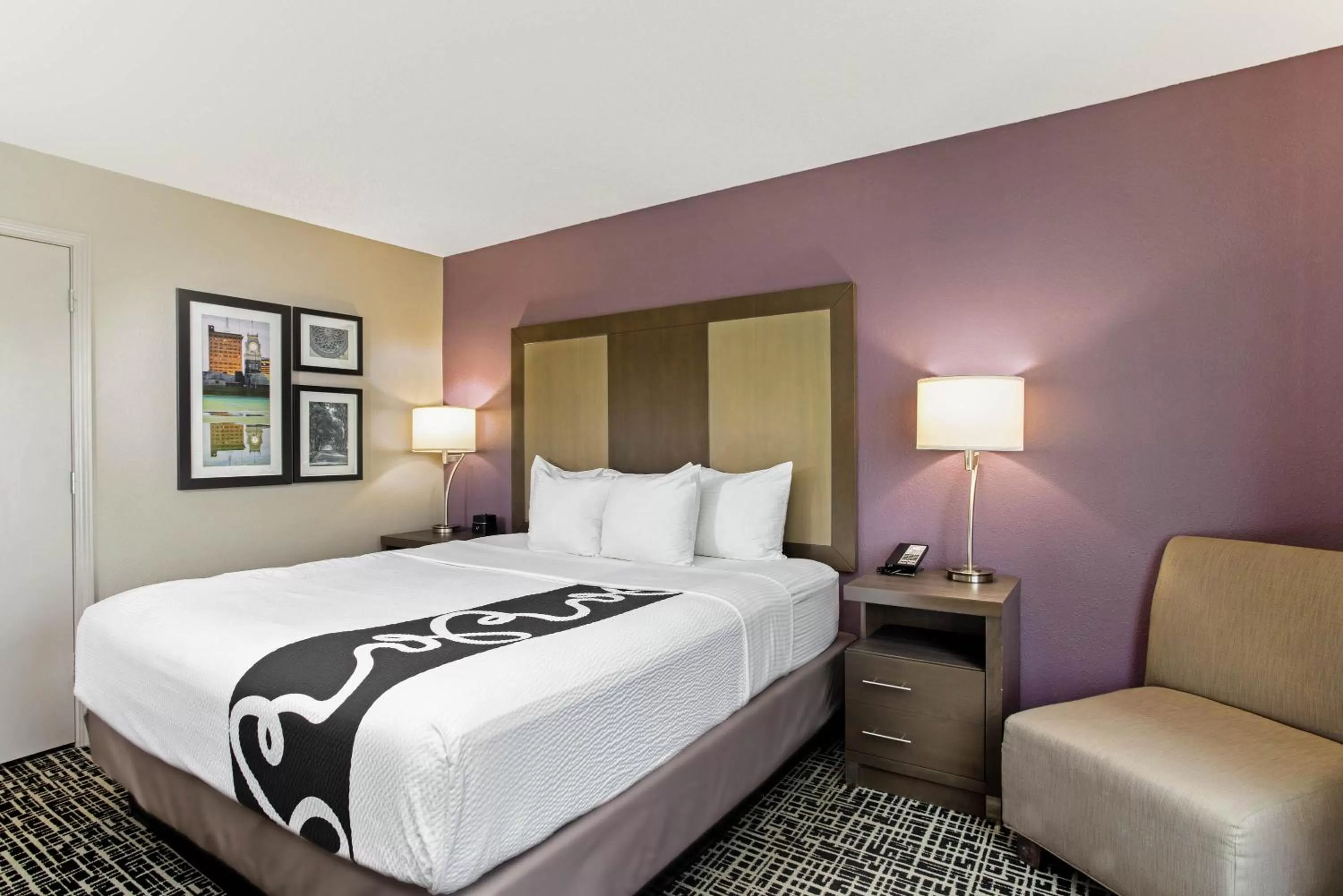 Bed in La Quinta by Wyndham Hopkinsville