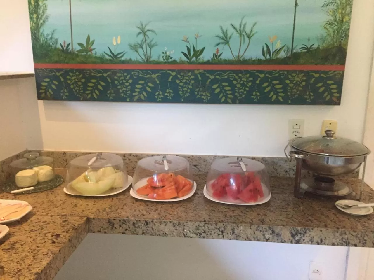 Breakfast in Praia da Ferradurinha Guest House