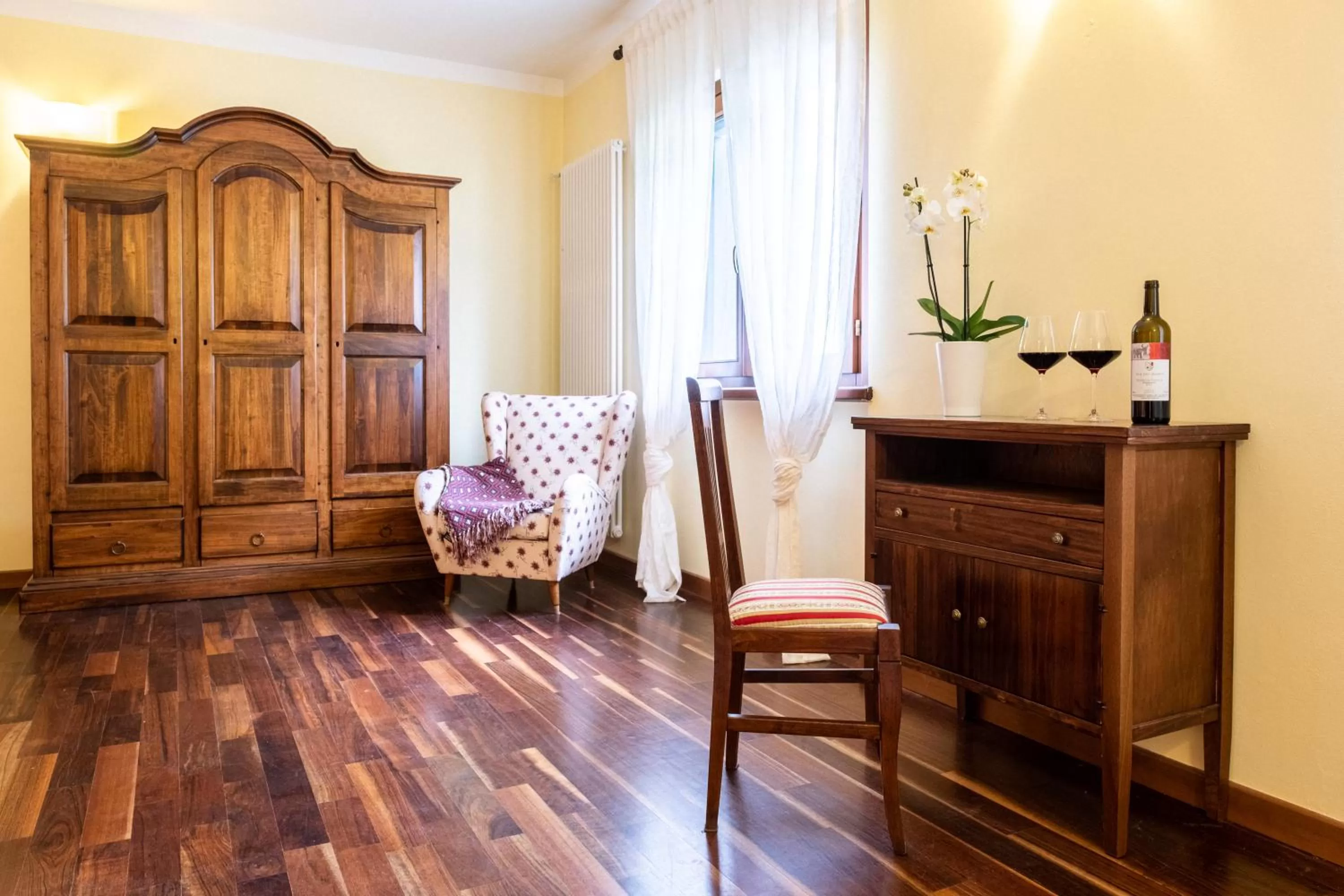 Decorative detail in Buccara B&B Due Del Monte