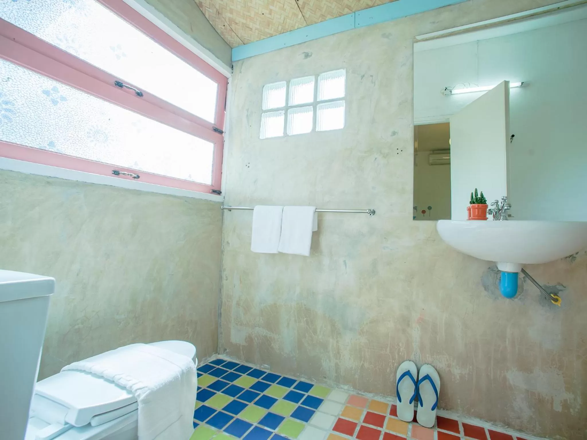 Toilet in Baan Chokdee Pai Resort