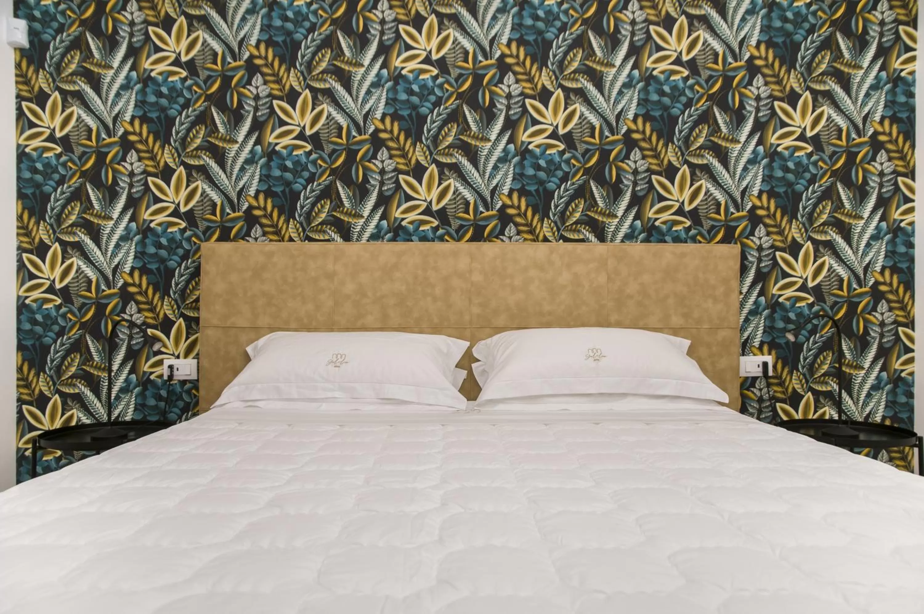 Bed in Galileo Suite