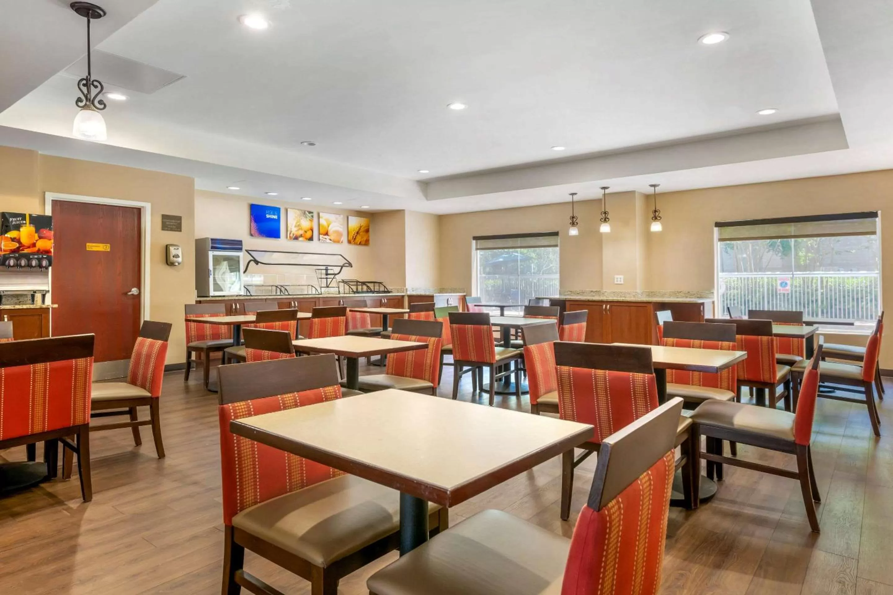 Restaurant/places to eat in Comfort Inn International Drive