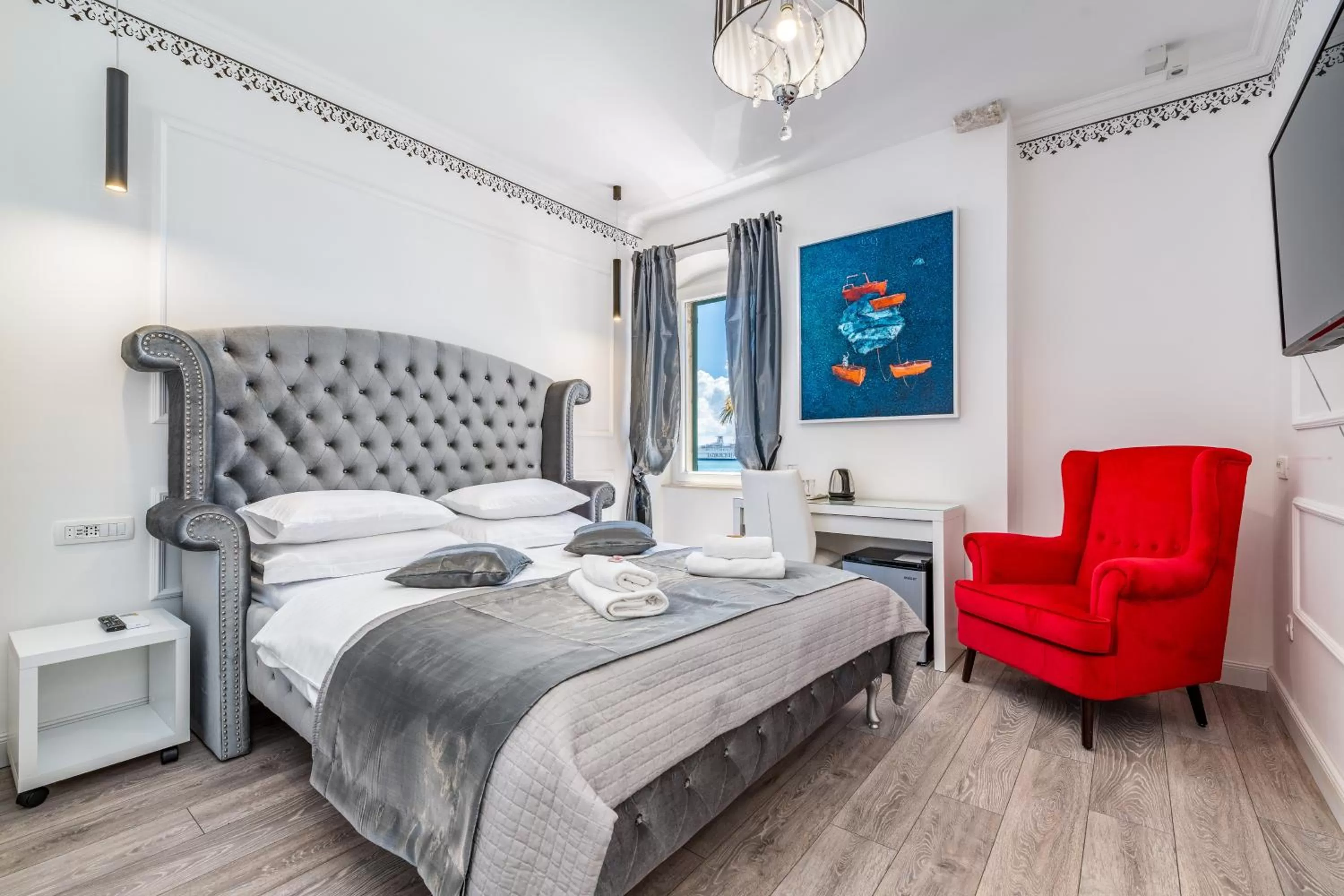 Bed in Galeria Valeria Seaside Downtown - MAG Quaint & Elegant Boutique Hotels