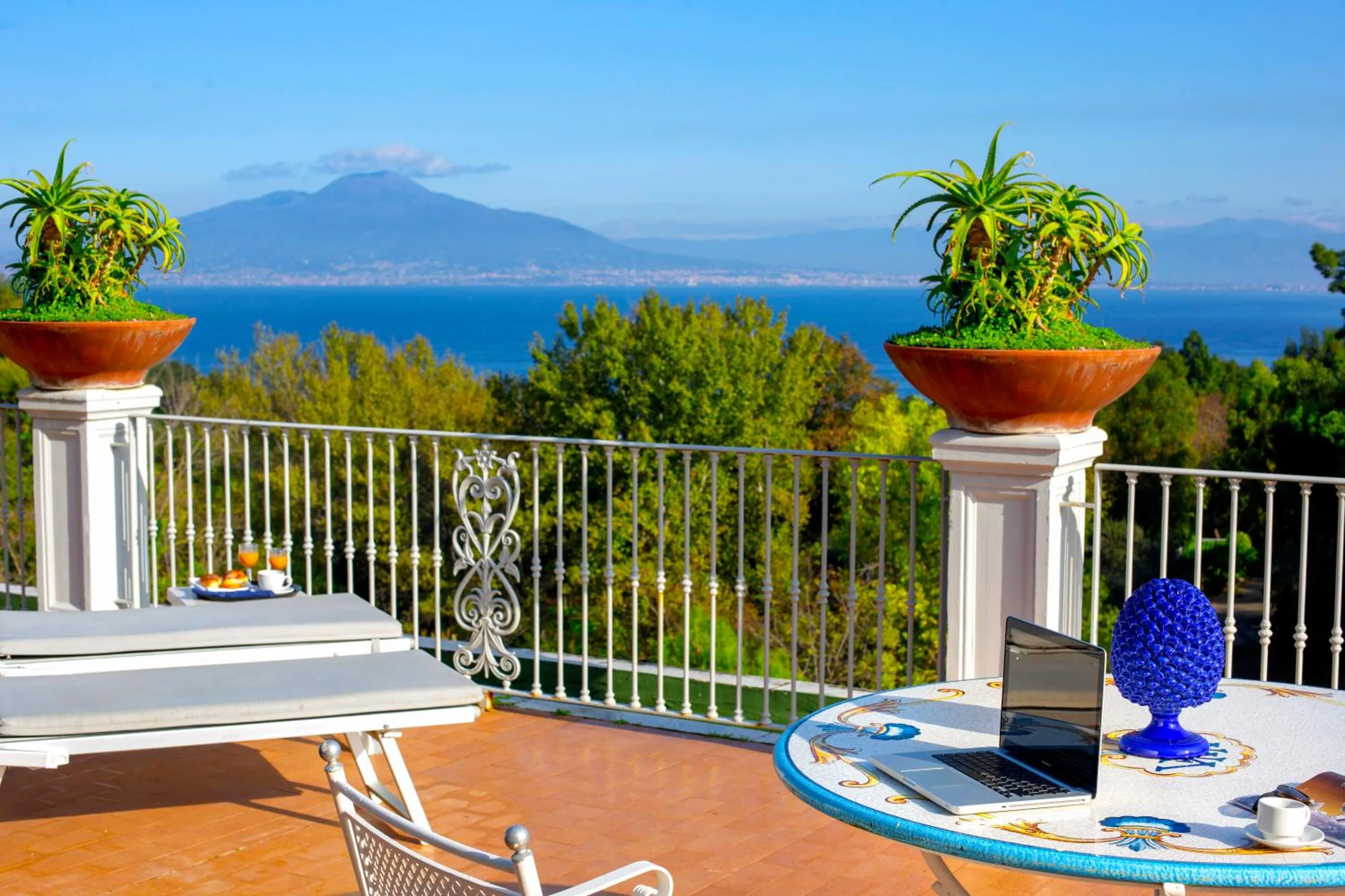 Balcony/Terrace in Atlantic Palace Hotel