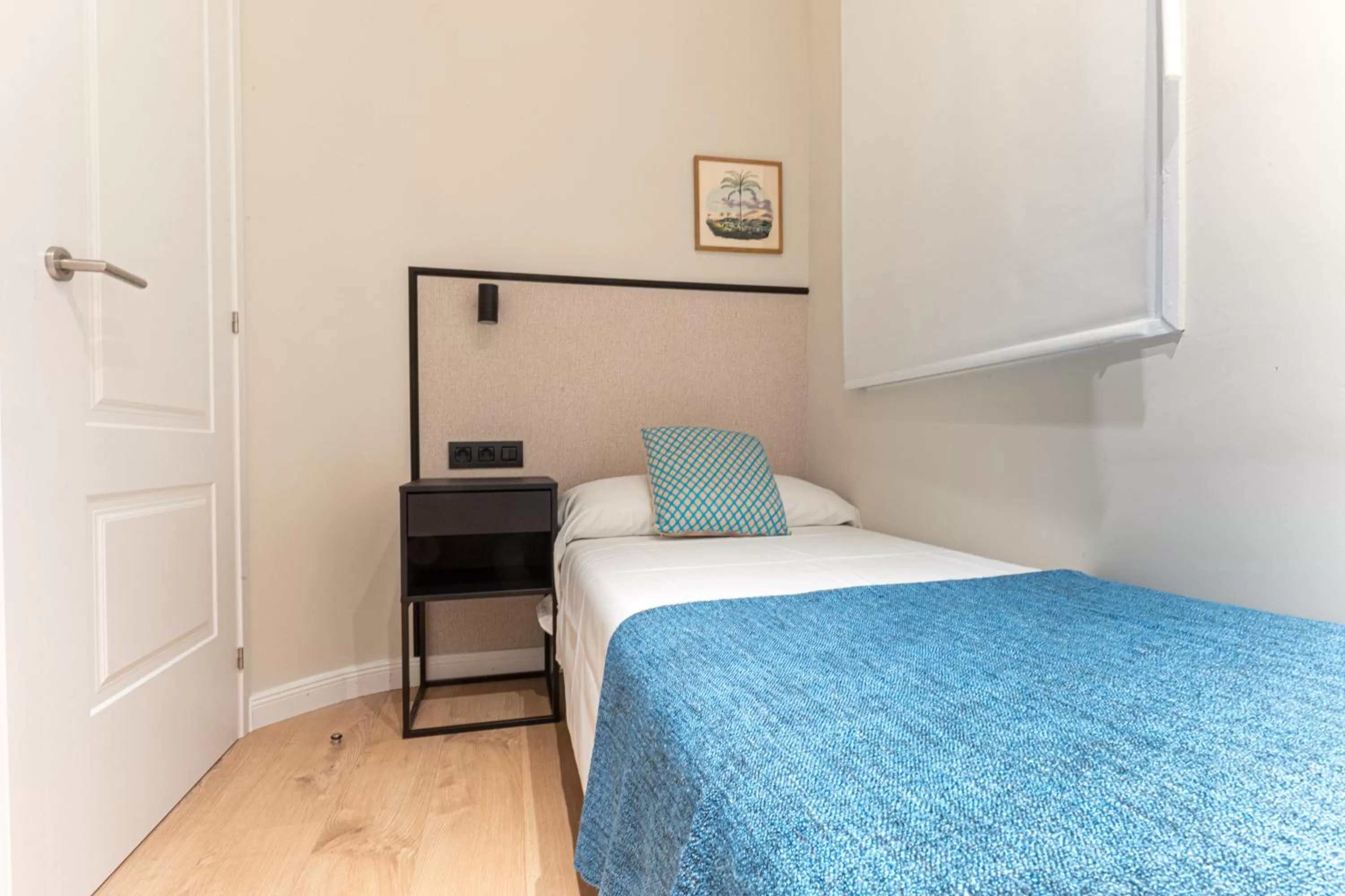 Bed in Atica Apartments - by Weflating