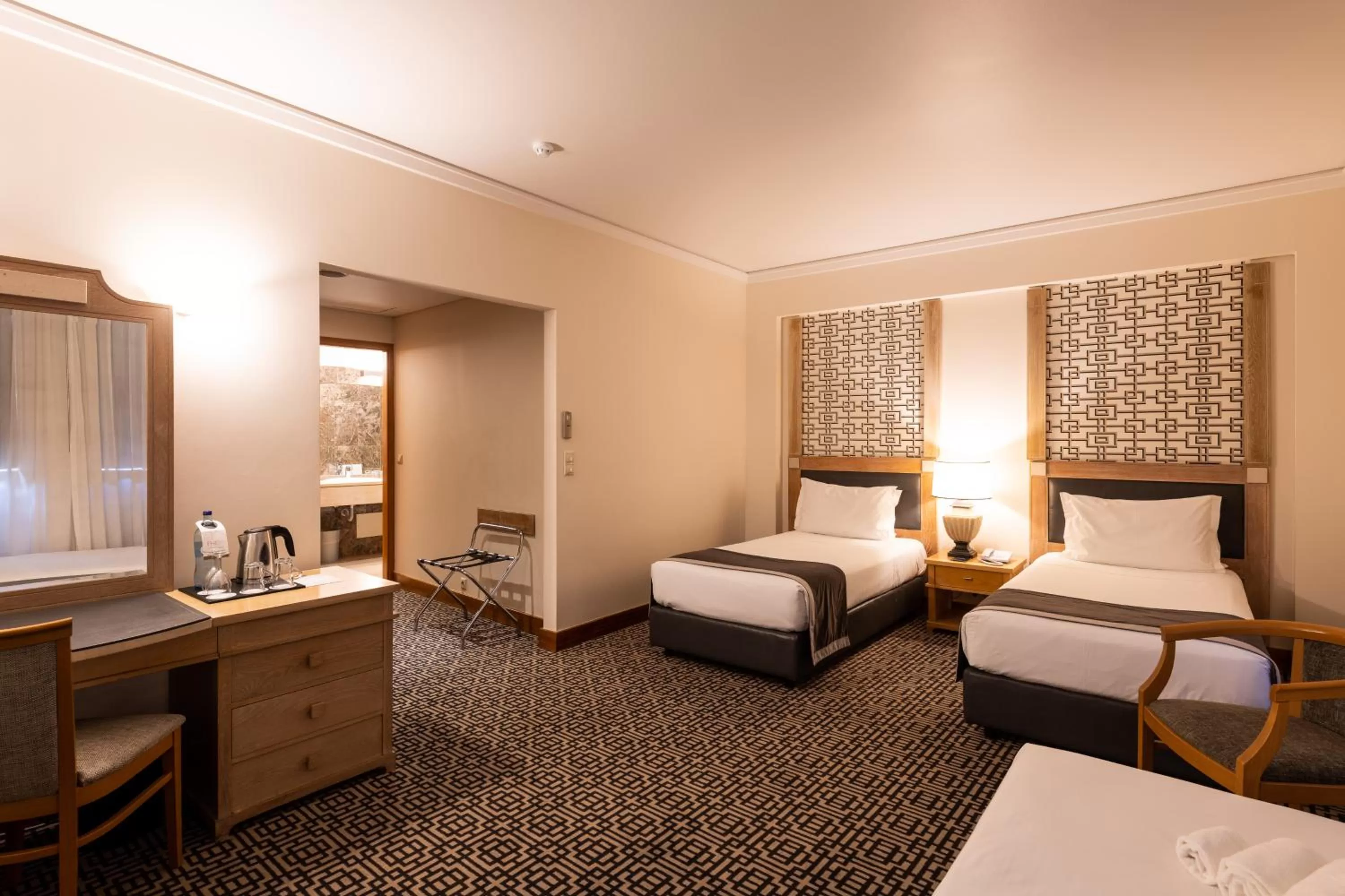 Photo of the whole room, Bed in Hotel Mundial