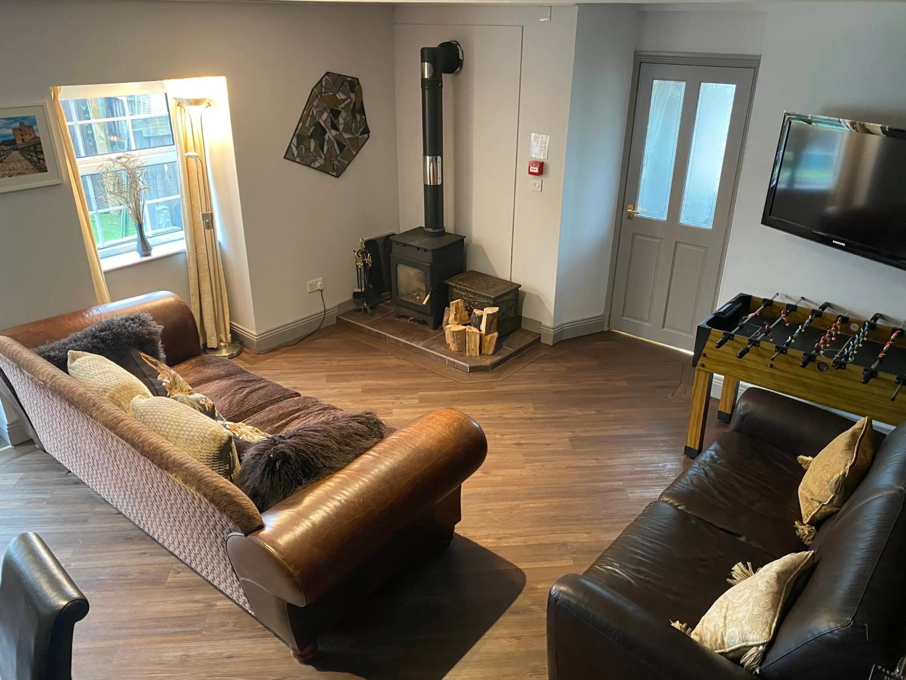 Two-Bedroom Cottage in The Blue Bell Crookham