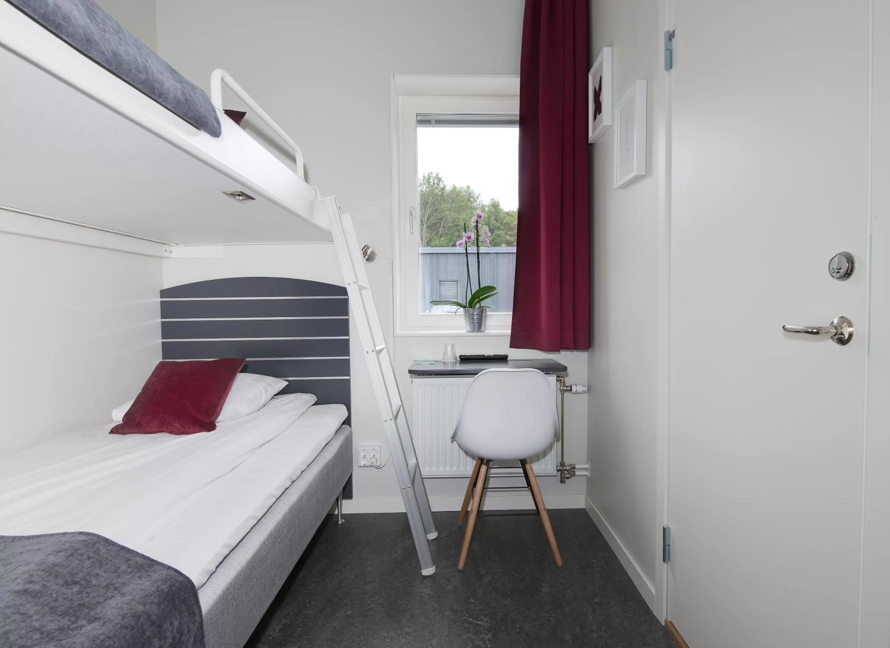Twin Room with Bathroom - single occupancy in Hotell Eken Mölndal