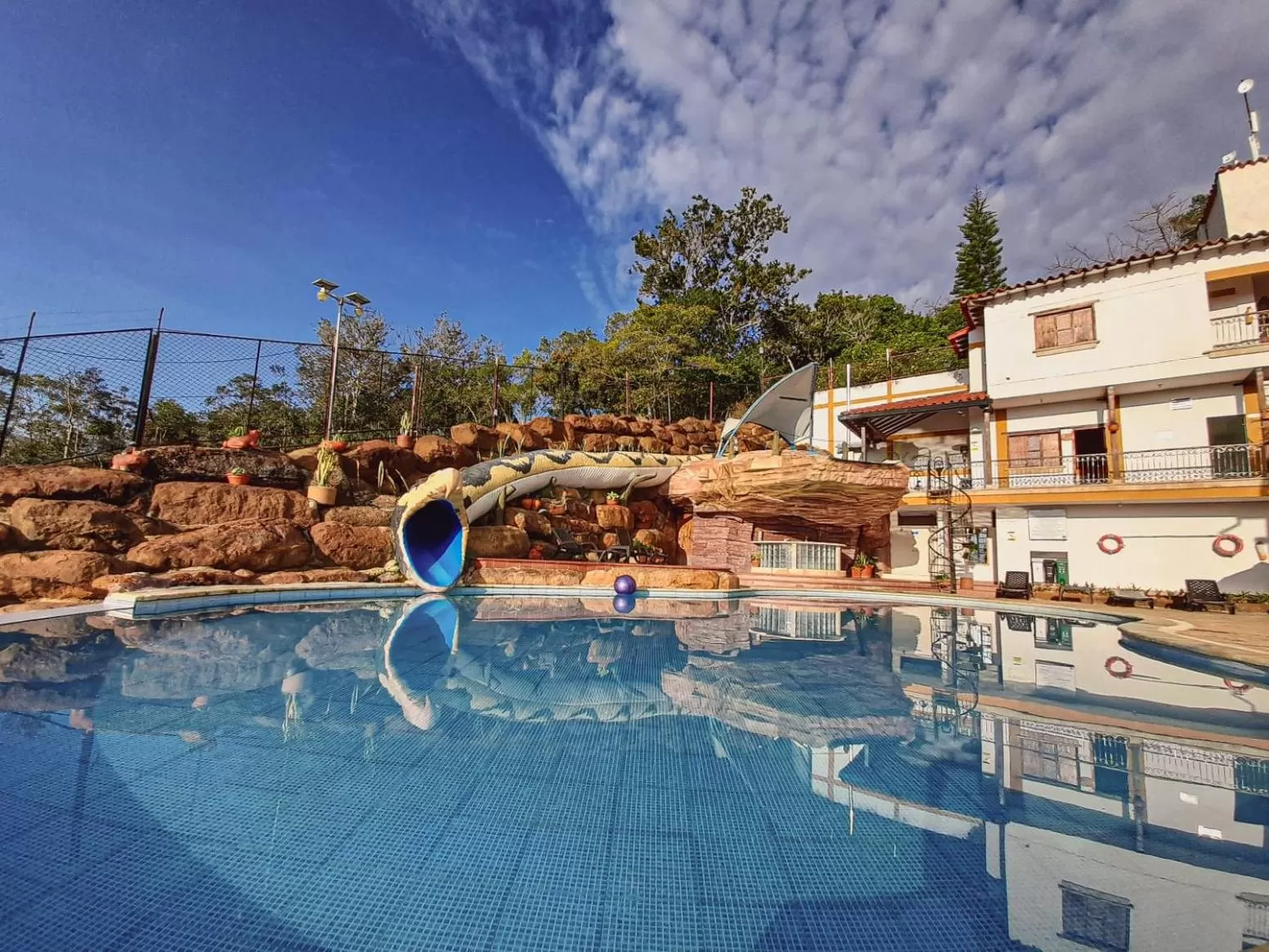 Property building, Swimming Pool in Hotel Las Rocas Resort Villanueva