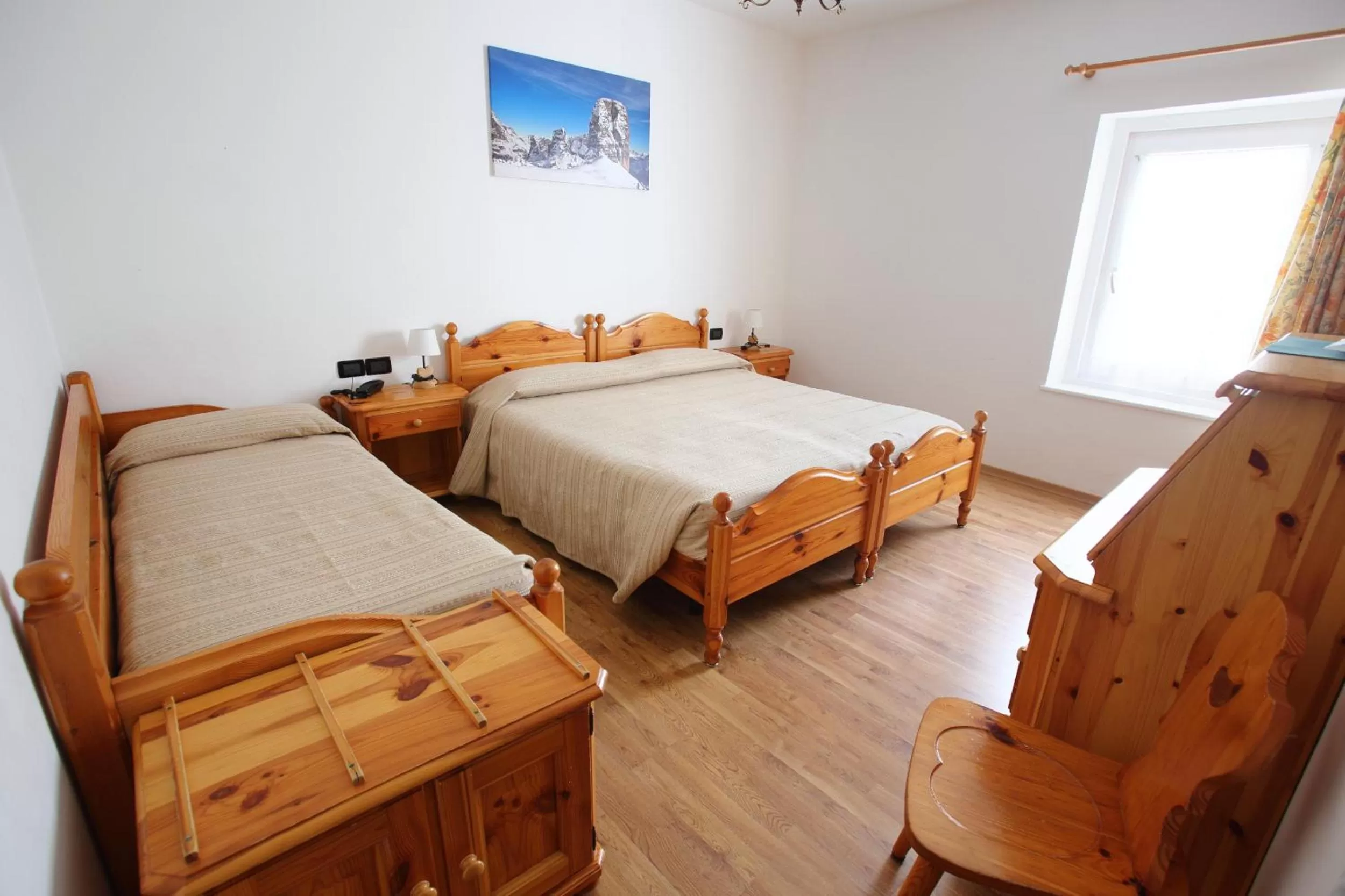 Bed in Hotel Des Alpes