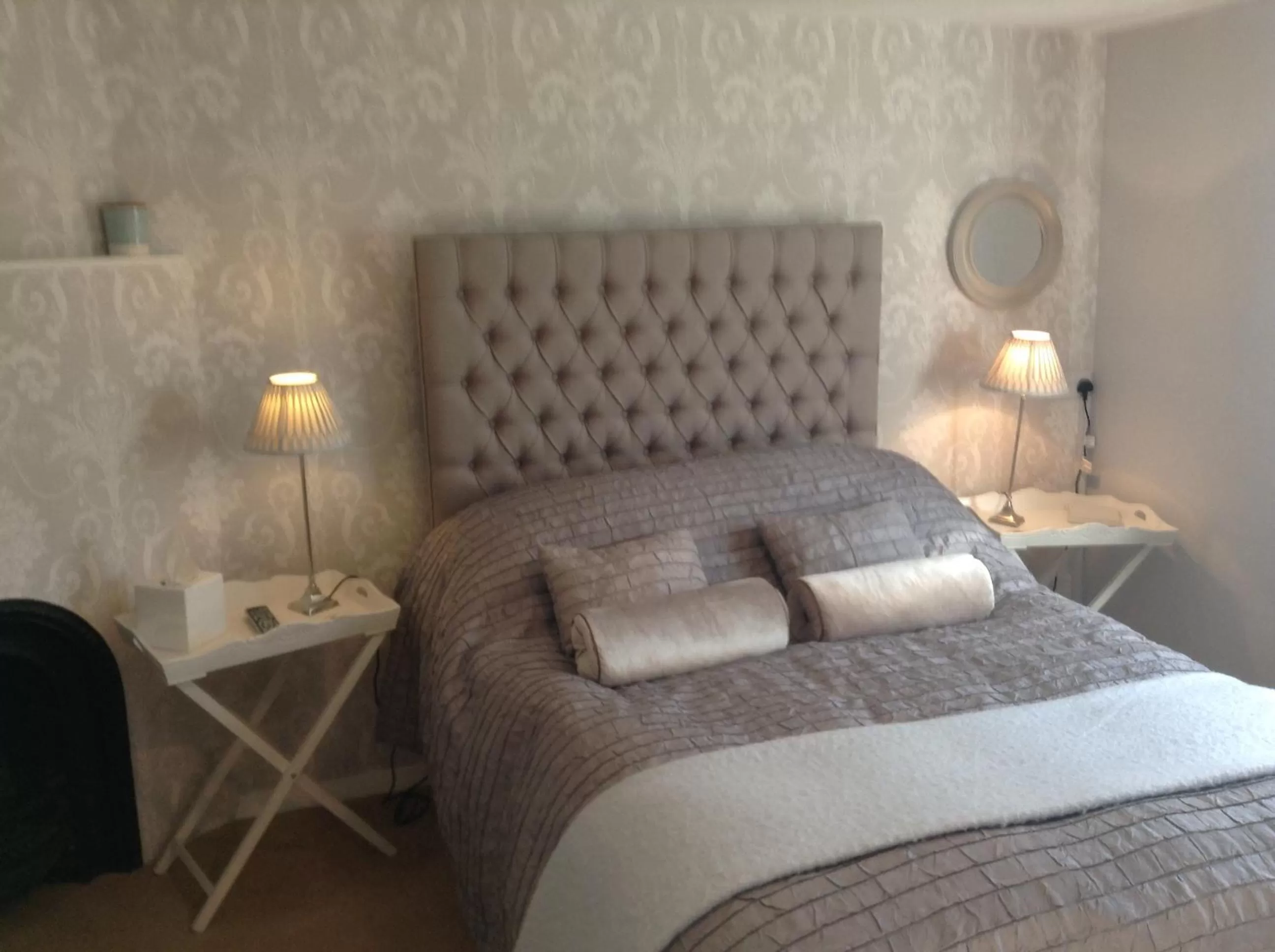 Bed in Birtles Farm Bed and Breakfast