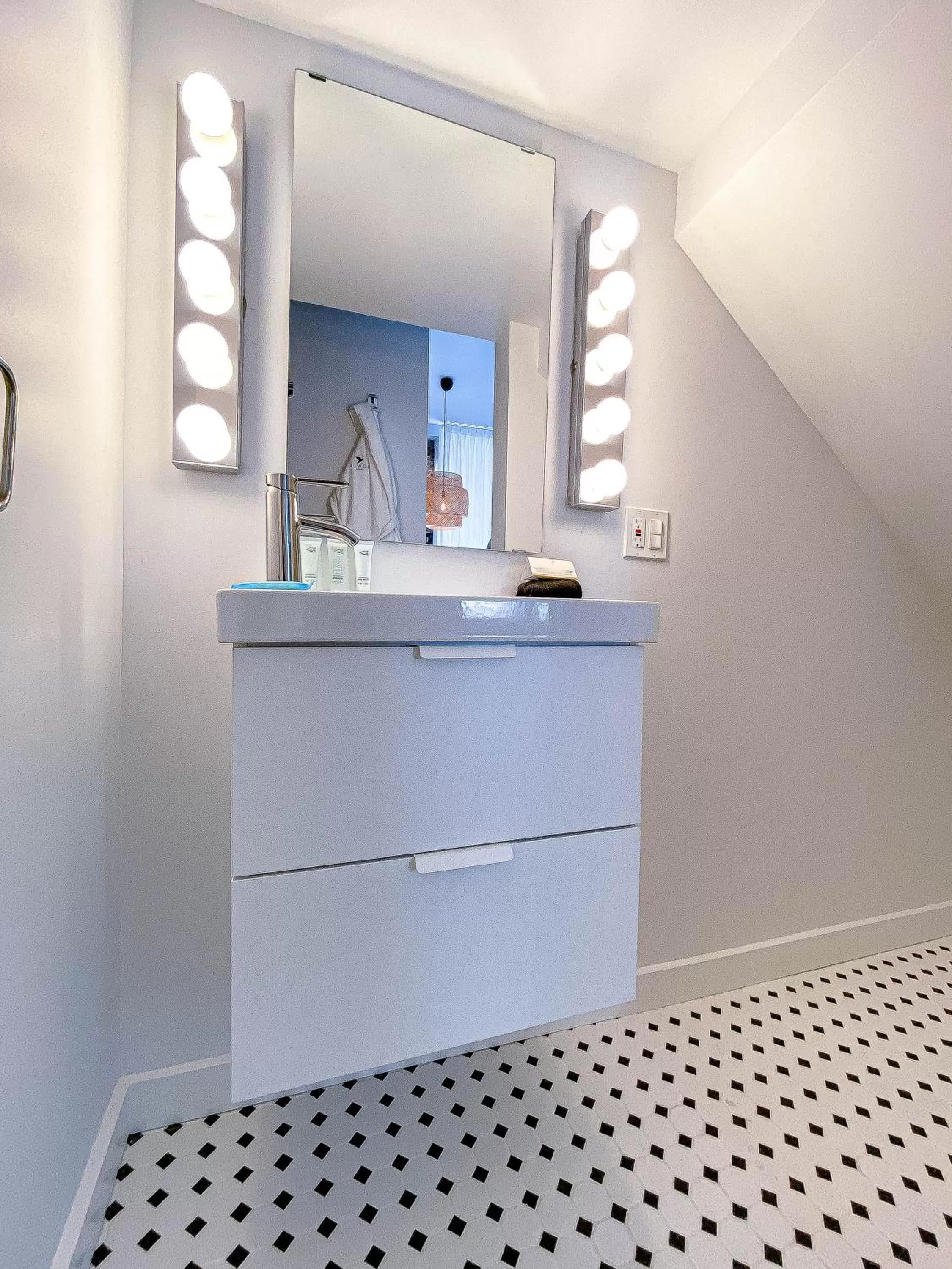 Lobby/Reception in Maison Évangéline by Bower Hotels & Suites